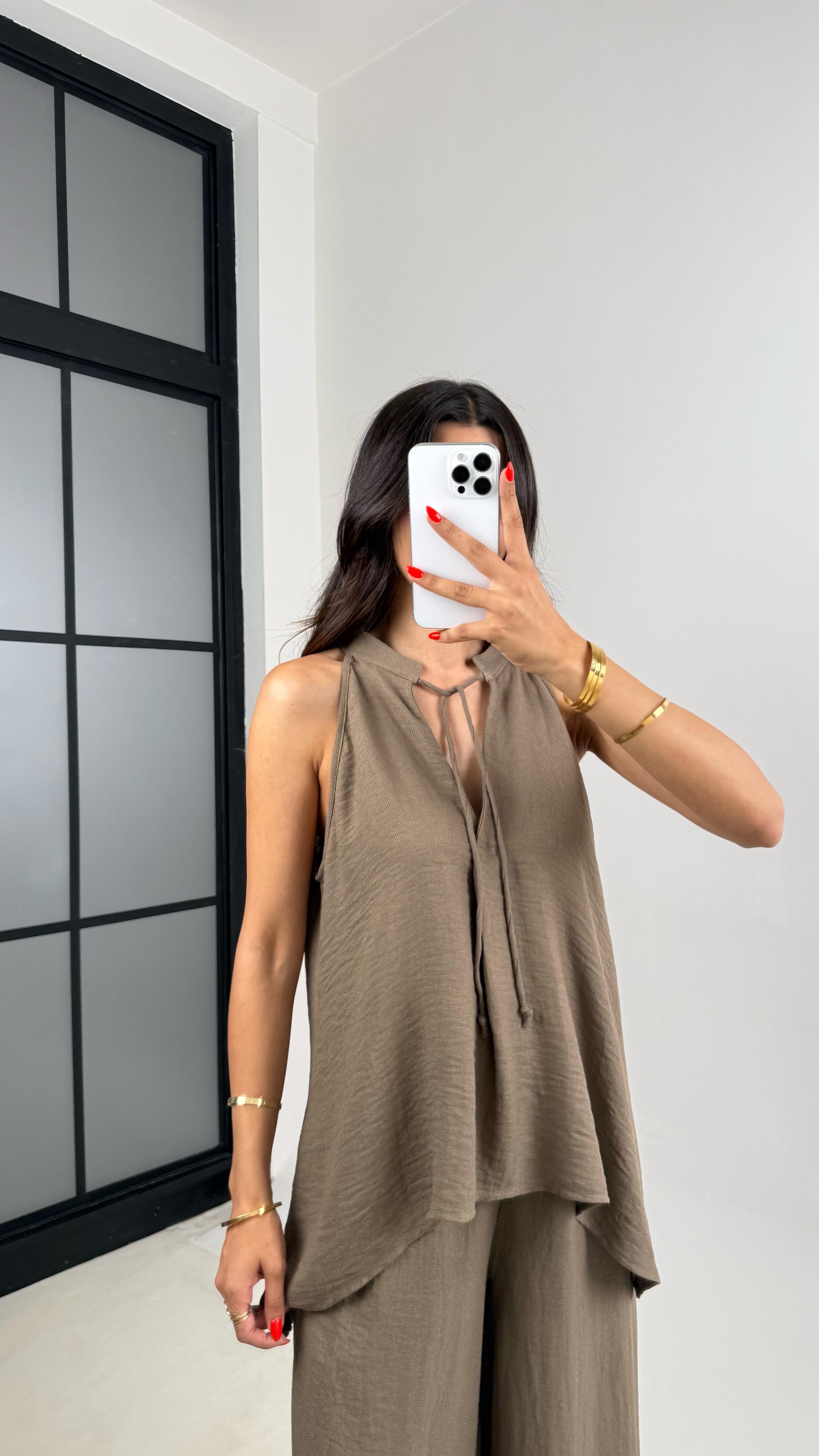 Vizon Boyundan Bağlamalı Asimetrik Bluz Beli Lastikli Pantolon GAUS-003GAUSTAKIMGAUS-003