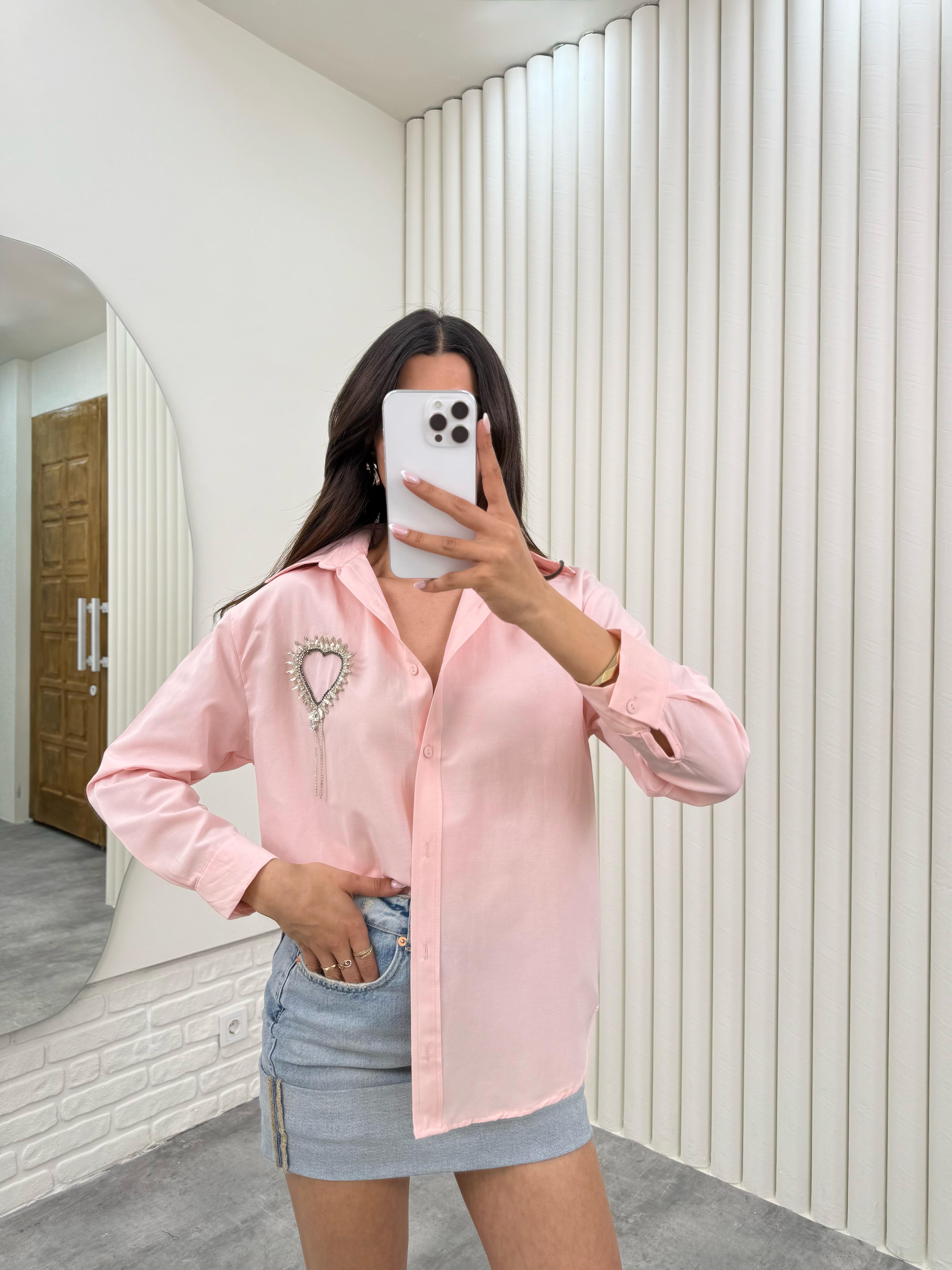 Pembe Taşlı Kalp Yaka Detaylı Gömlek Gaus00299GausGÖMLEKGU1001688