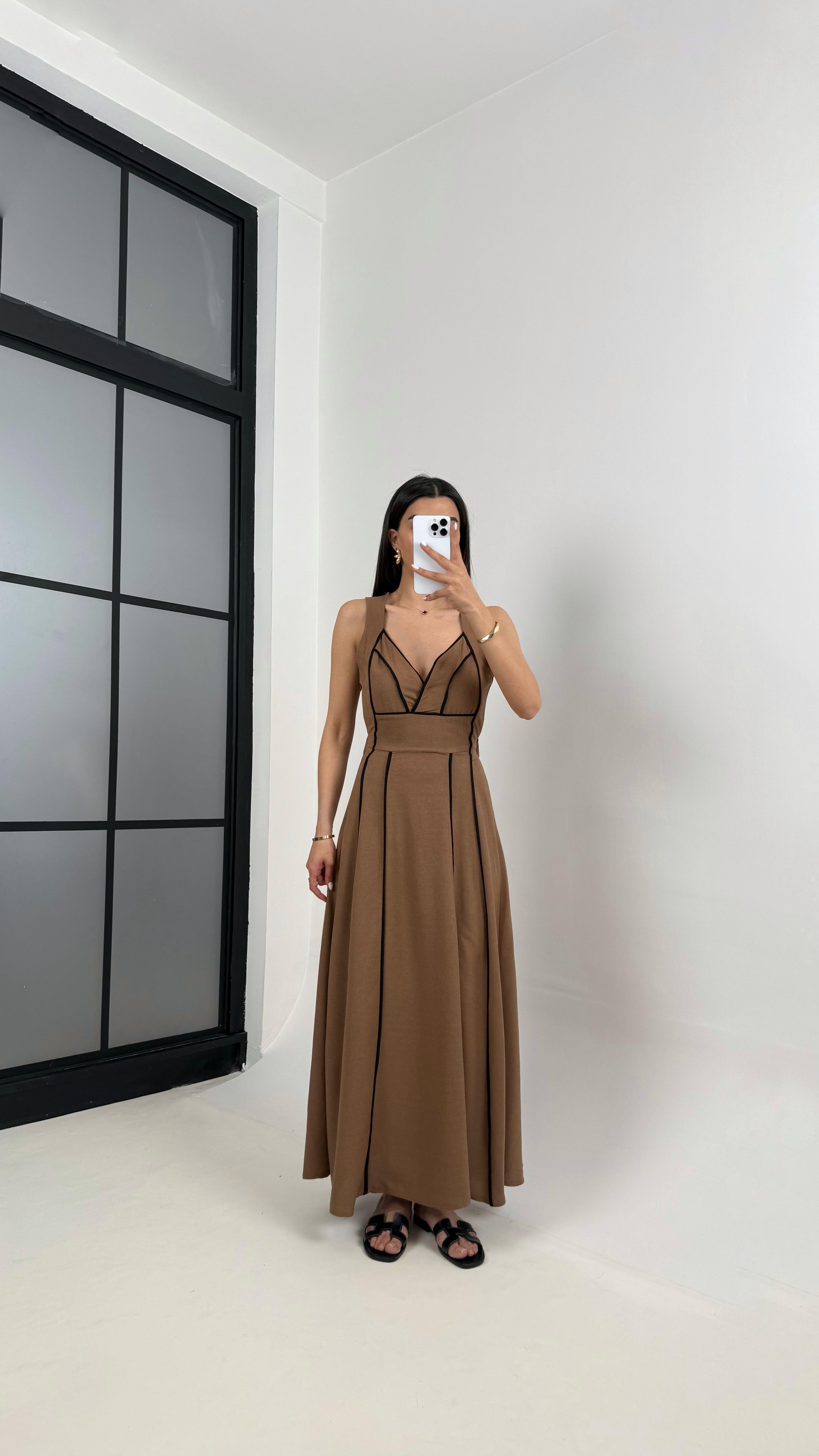 Kahve Siyah Şerit Detaylı Tasarım Keten Elbise Gaus00370GausELBİSEGU1001861