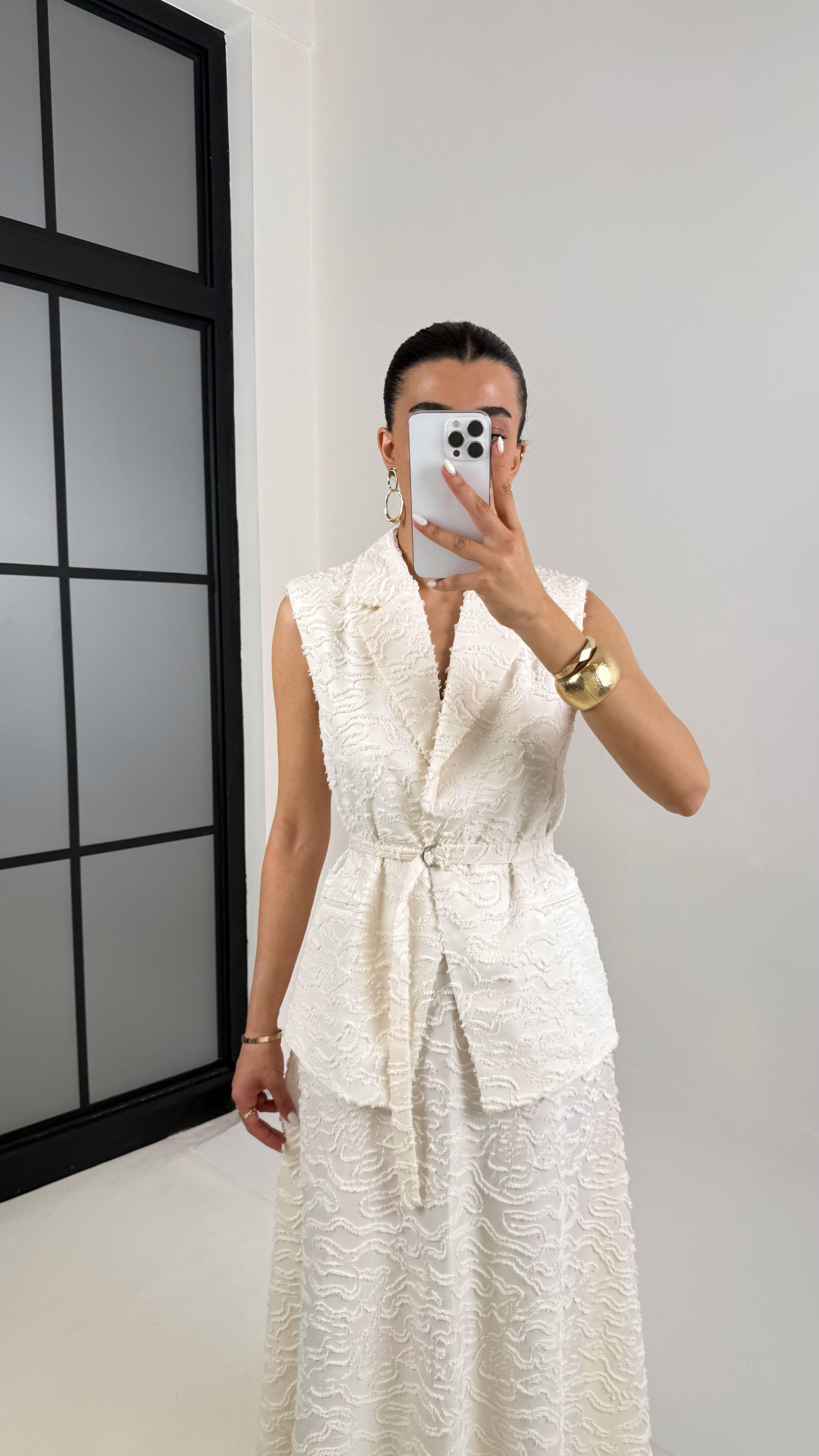 Ekru Önü Düğmeli Yelekli Etek Muadil Tasarım Takım Gaus00423GausTAKIMGU1001988