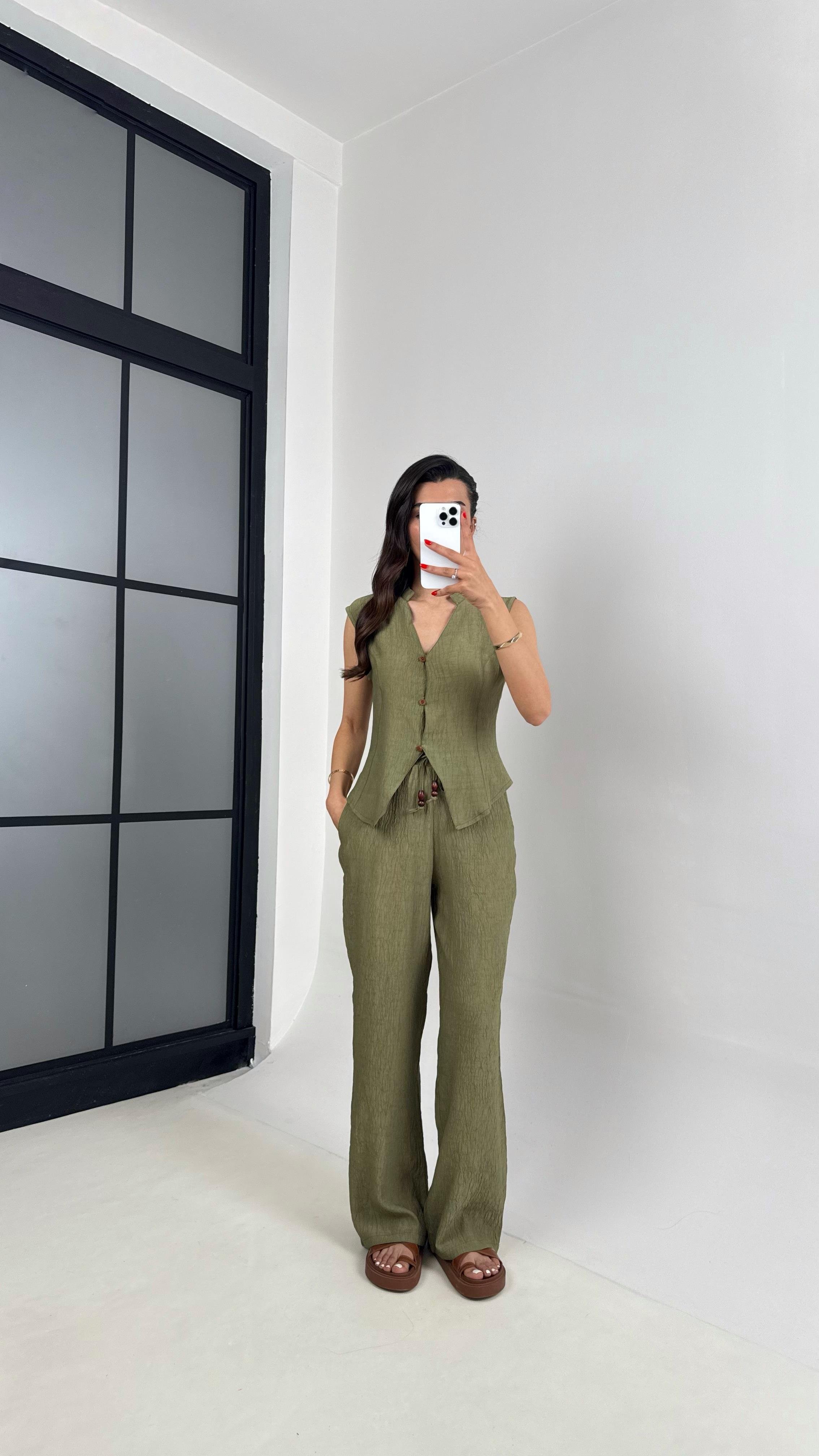 Haki Önü Düğmeli Yelek Beli Lastikli Pantolon Gofre Takım Gaus00454GausTAKIMGU1002061