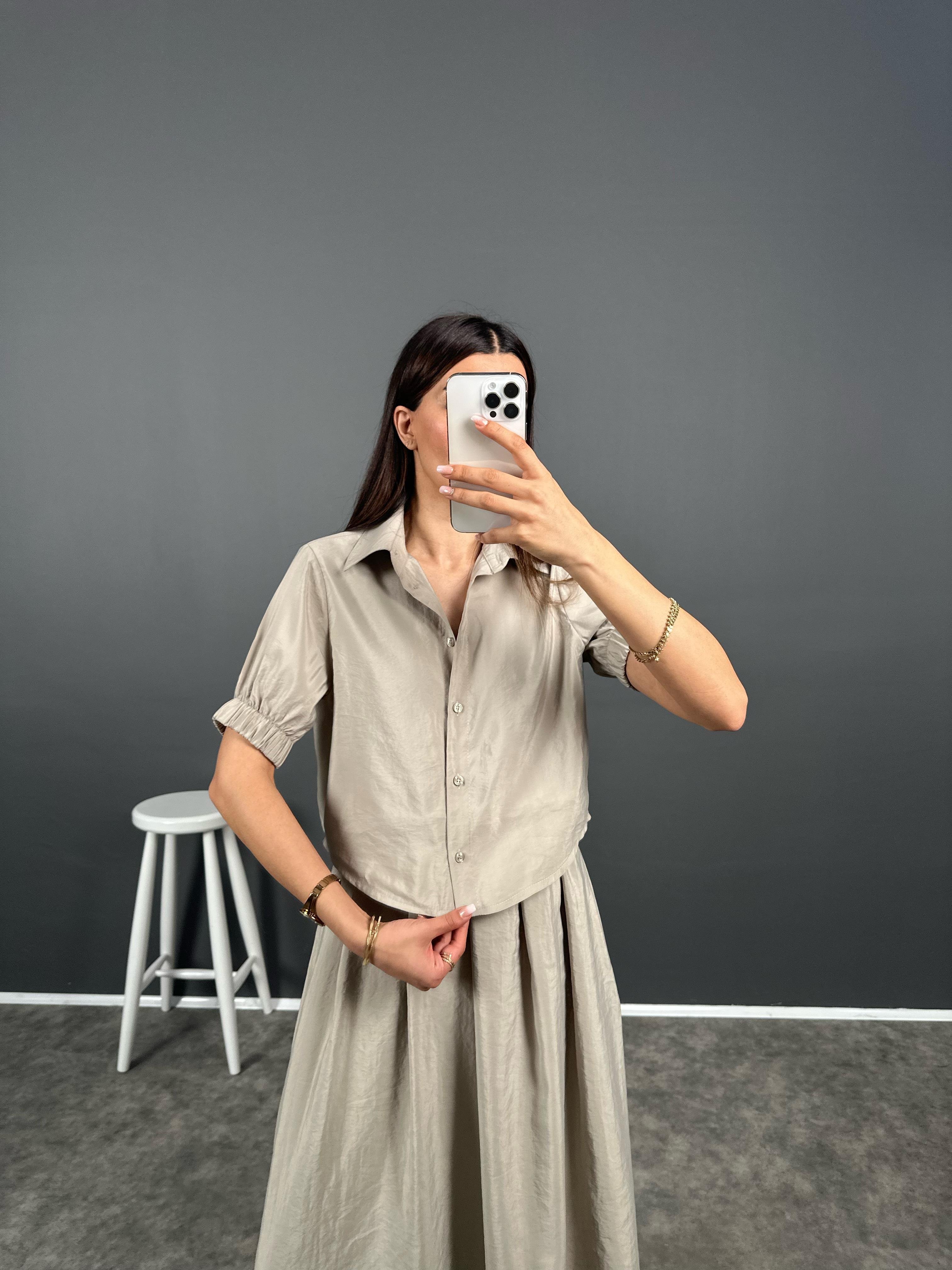 Fleur Açık Vizon Zr Model Etek Bluz Takım GausTAKIMGU008177