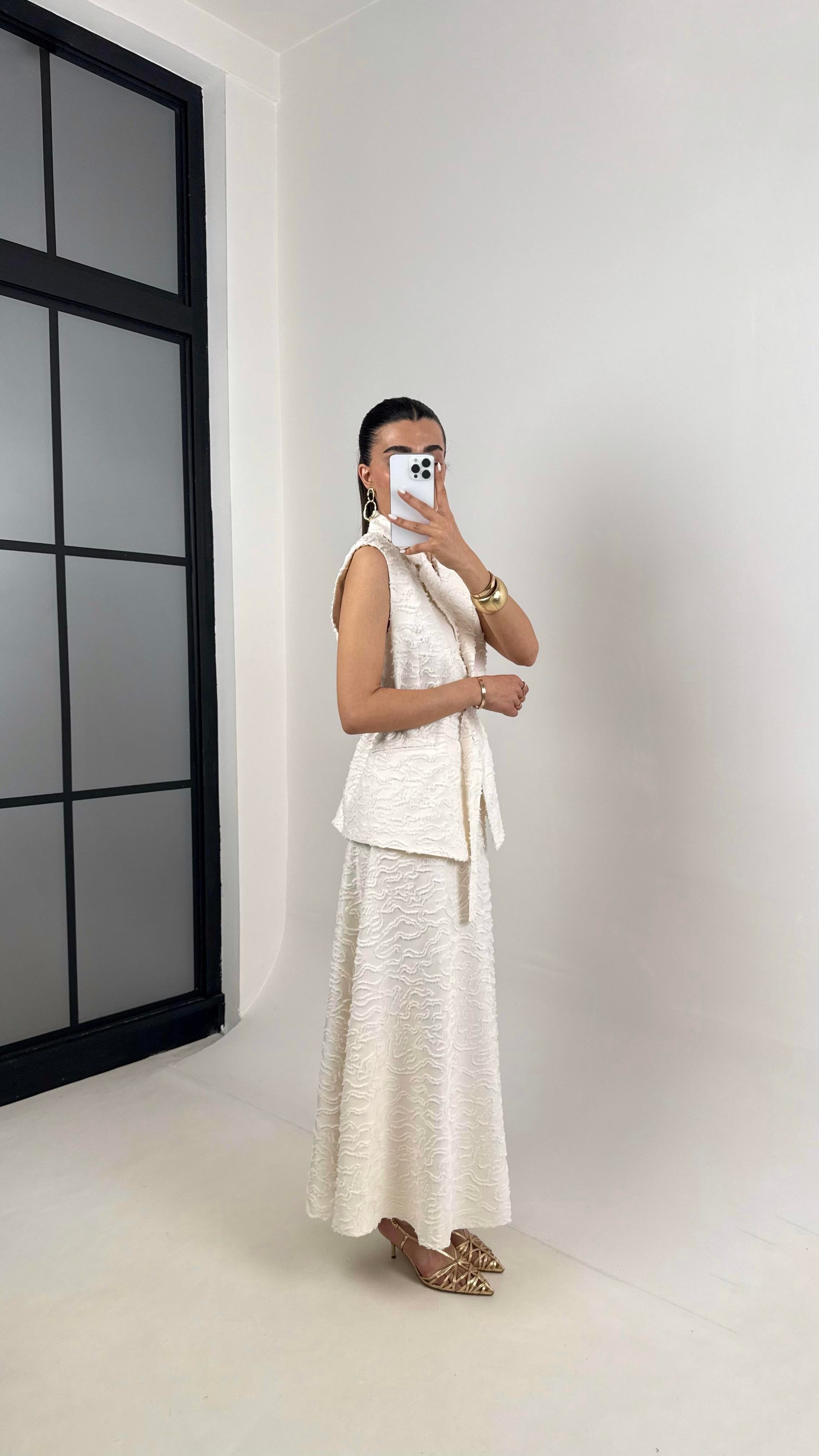 Ekru Önü Düğmeli Yelekli Etek Muadil Tasarım Takım Gaus00423GausTAKIMGU1001988