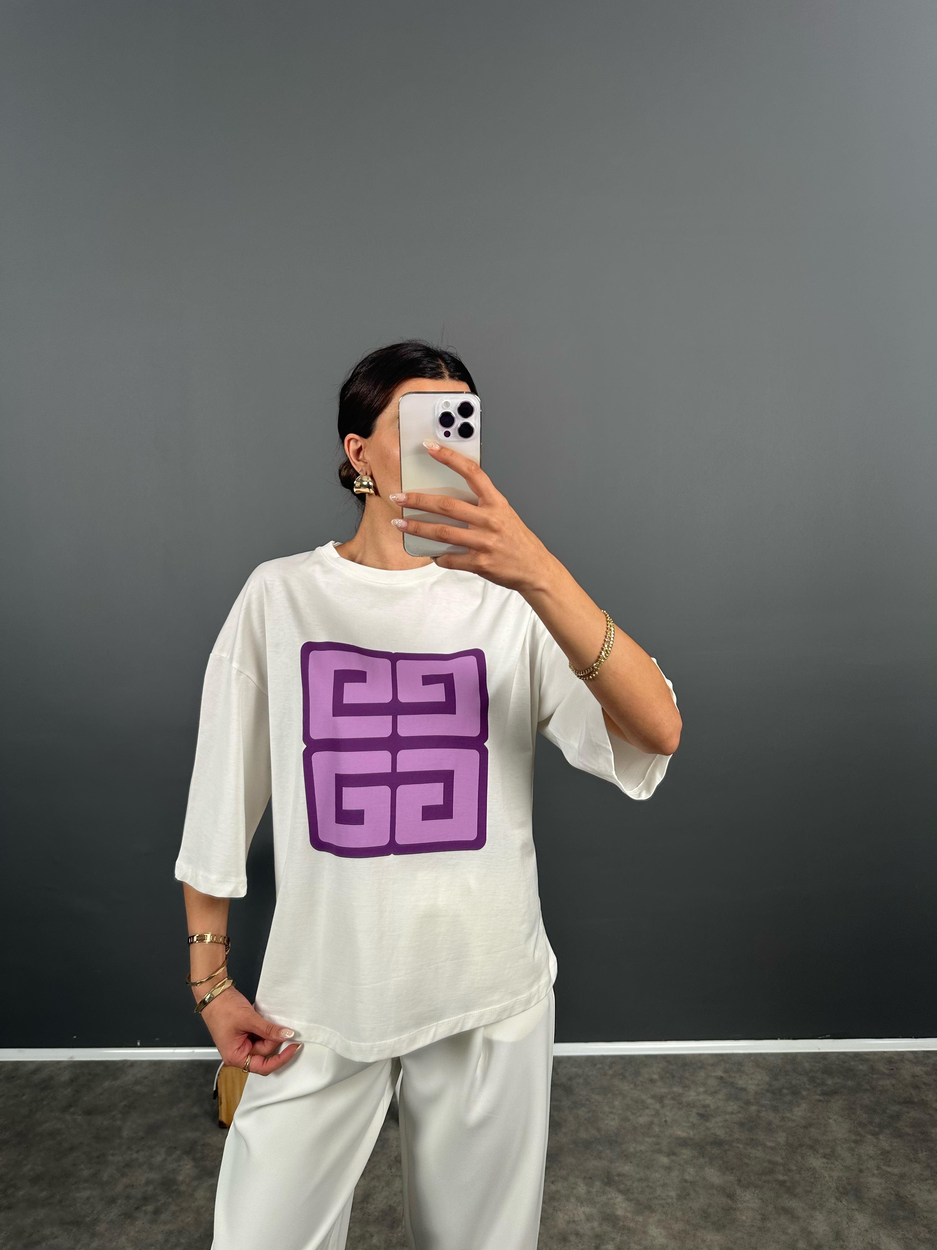 Drs Beyaz Bisiklet Yaka Basic Mor Baskılı TshirtGausTSHIRTGU008422