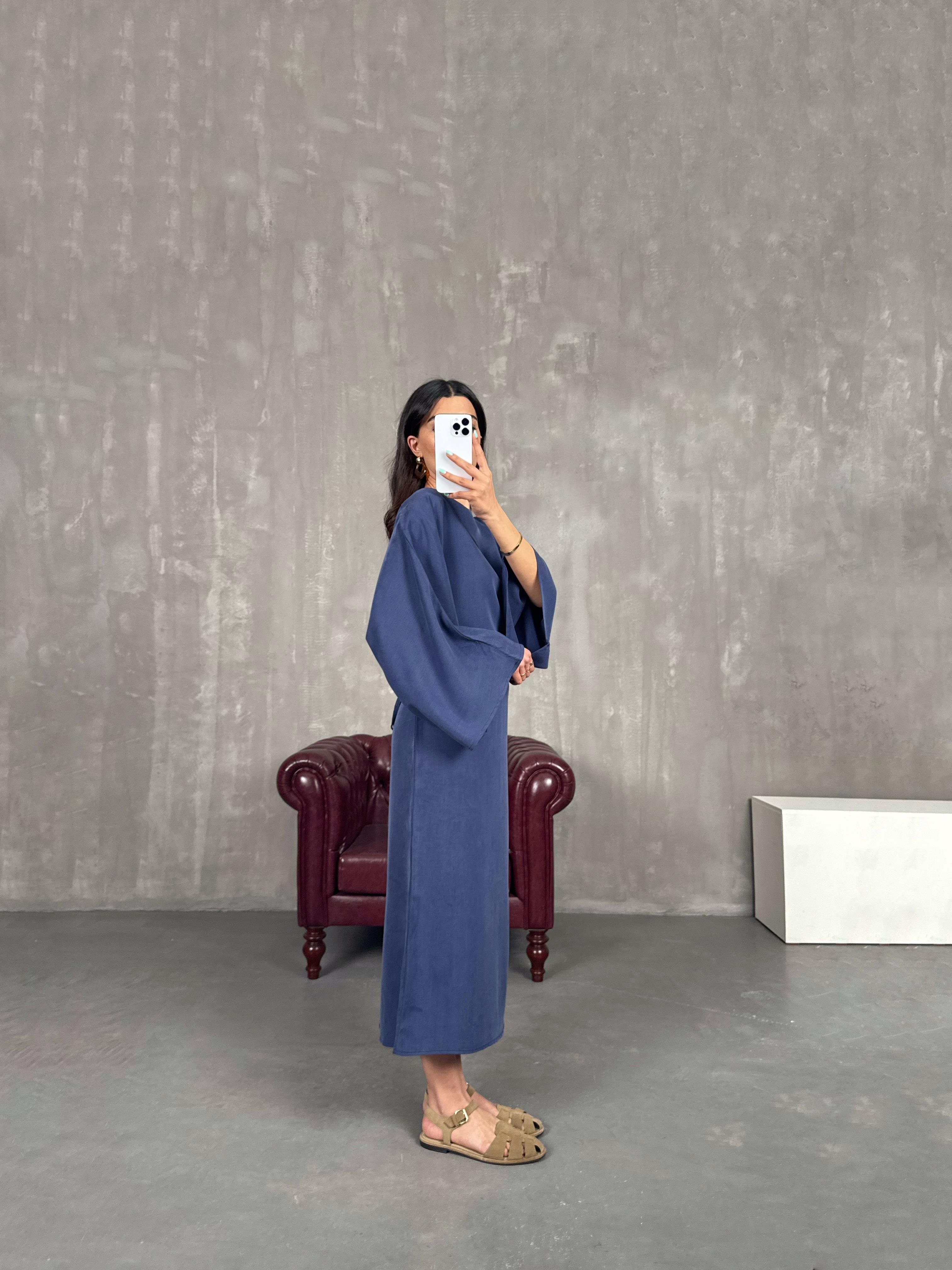 Lacivert Yarasa Kol Kuşaklı Yırtmaçlı Tensel Elbise Gaus00225GausELBİSEGU1001520