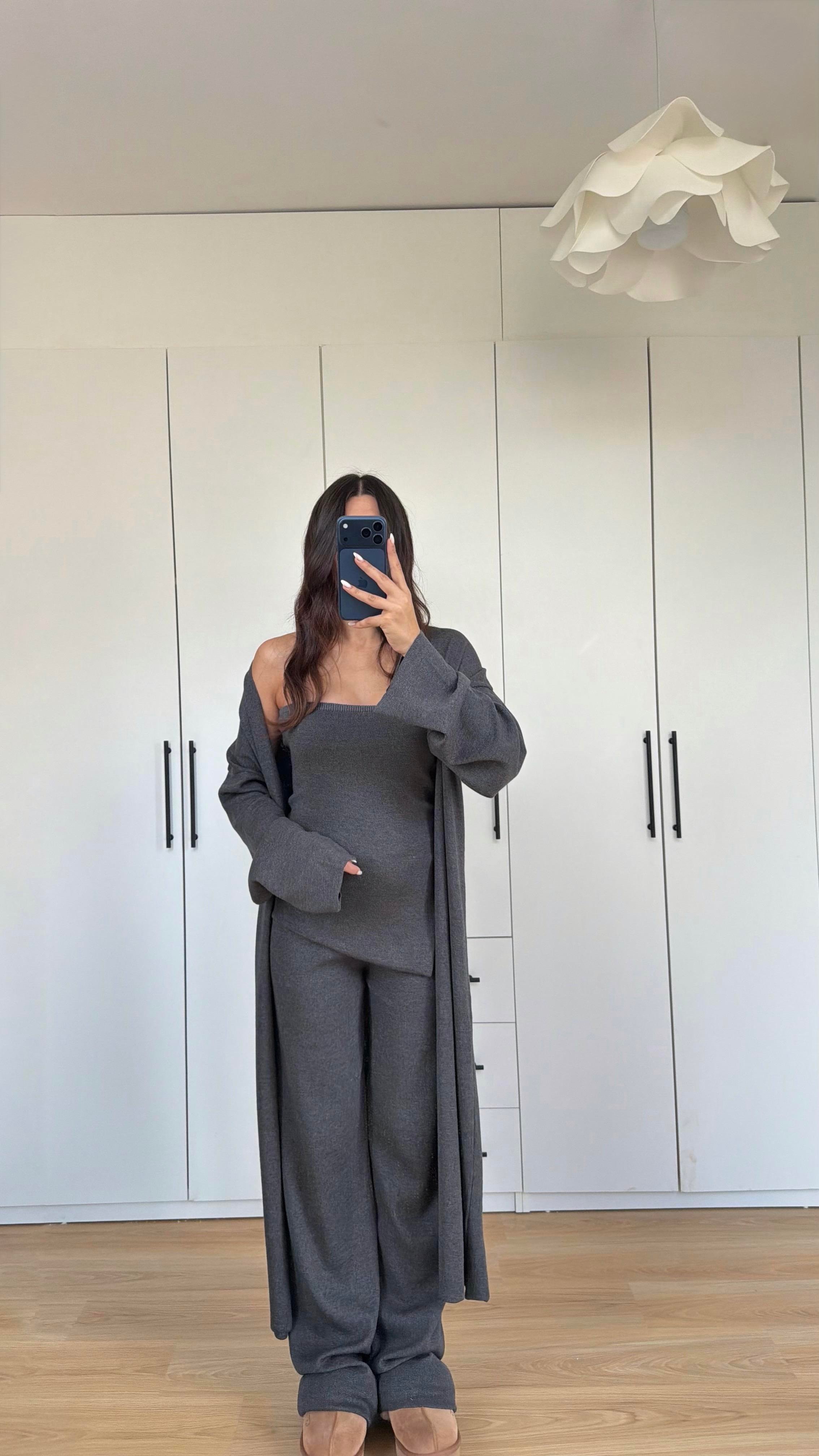 Antrasit Asimetrik Crop Hırka Beli Lastikli Pantolon 3'lü Triko Takım GAUS-00588GAUSTAKIMGAUS-00588