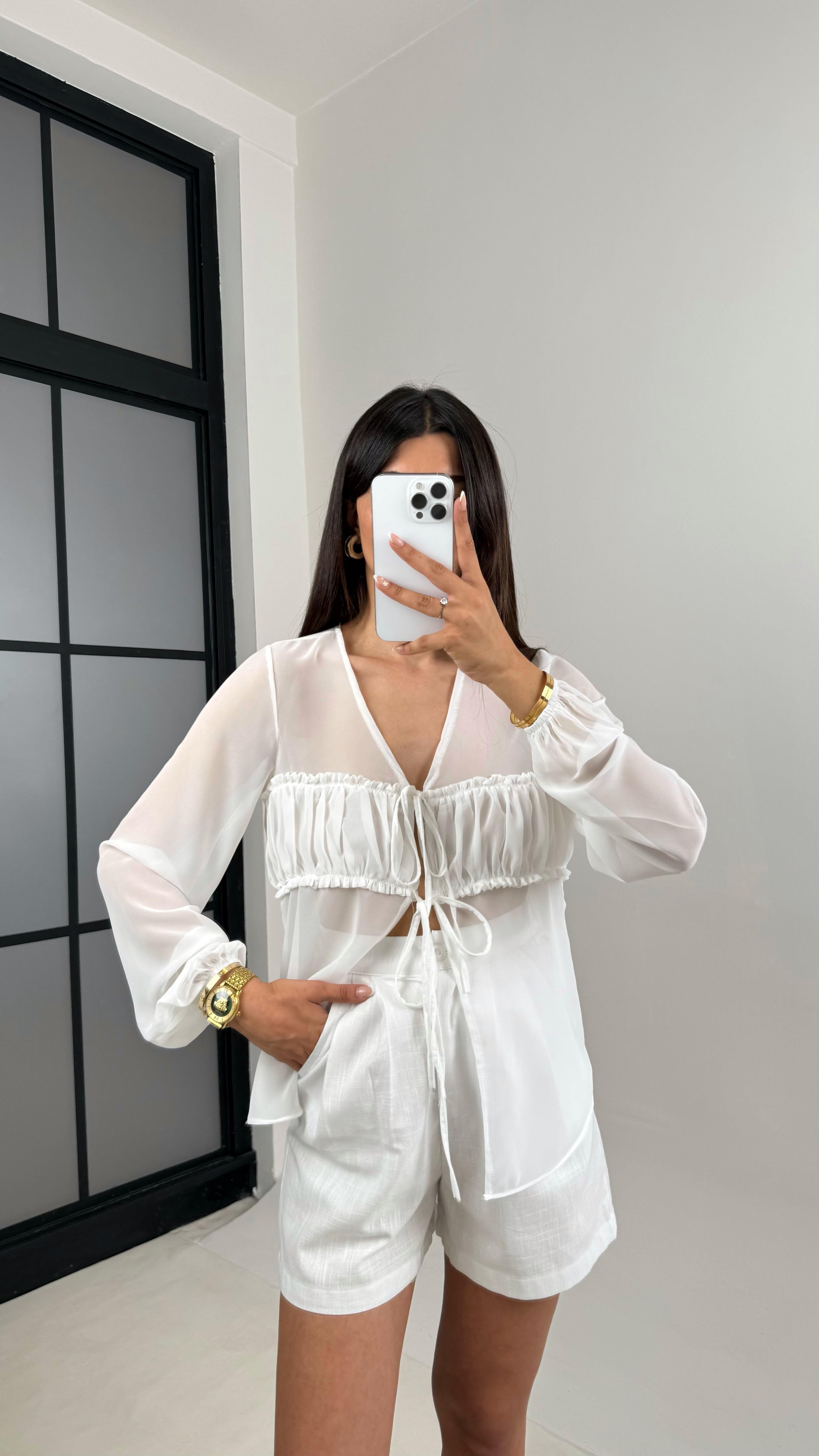 Beyaz Önü Bağlamalı Transparan Gömlek Keten Şort Takım Gaus00615GausTAKIMGU1002439