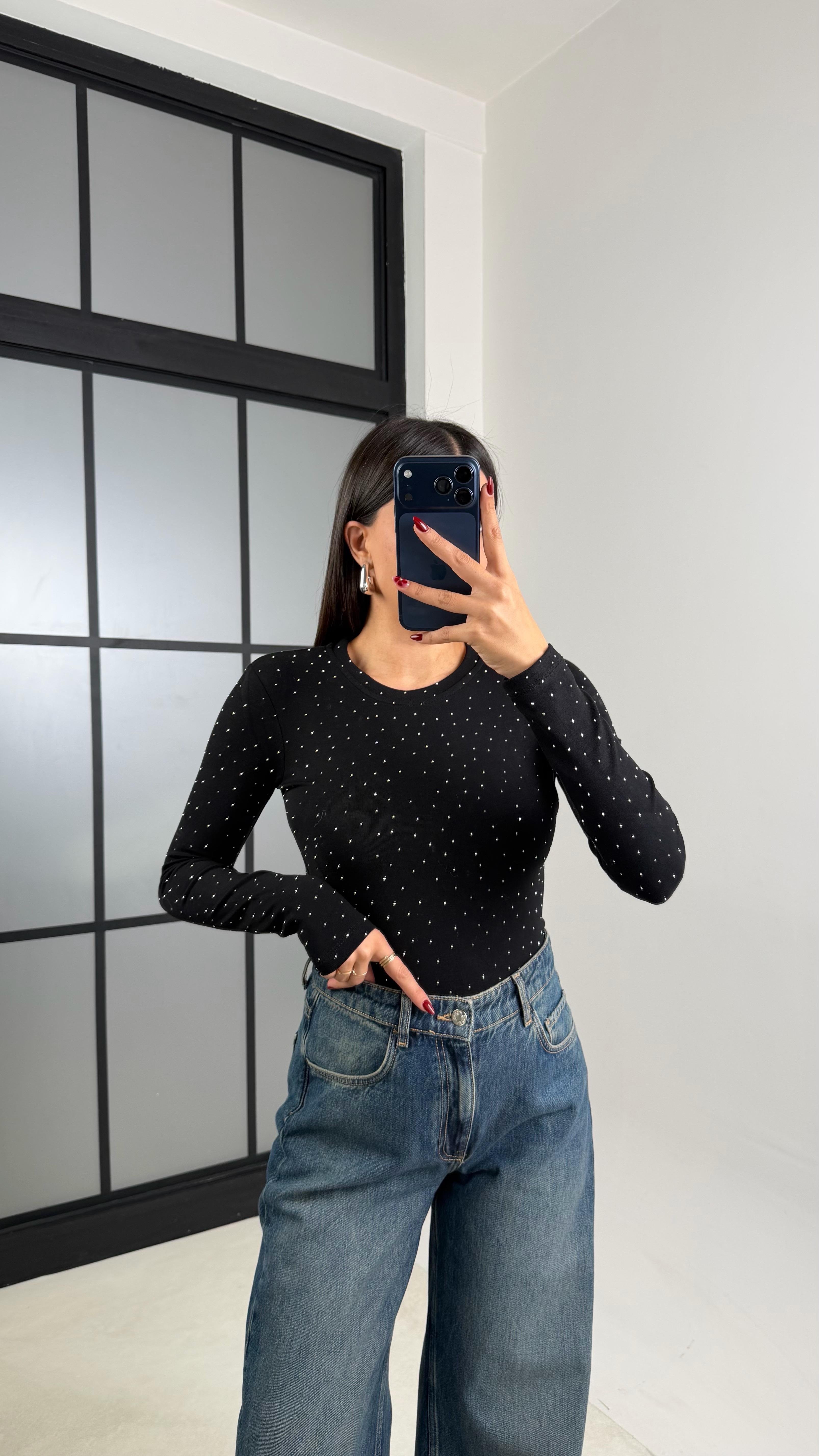 Siyah Taş Detaylı Likralı Bluz GAUS-00688GAUSالبلوزات GAUS-00688