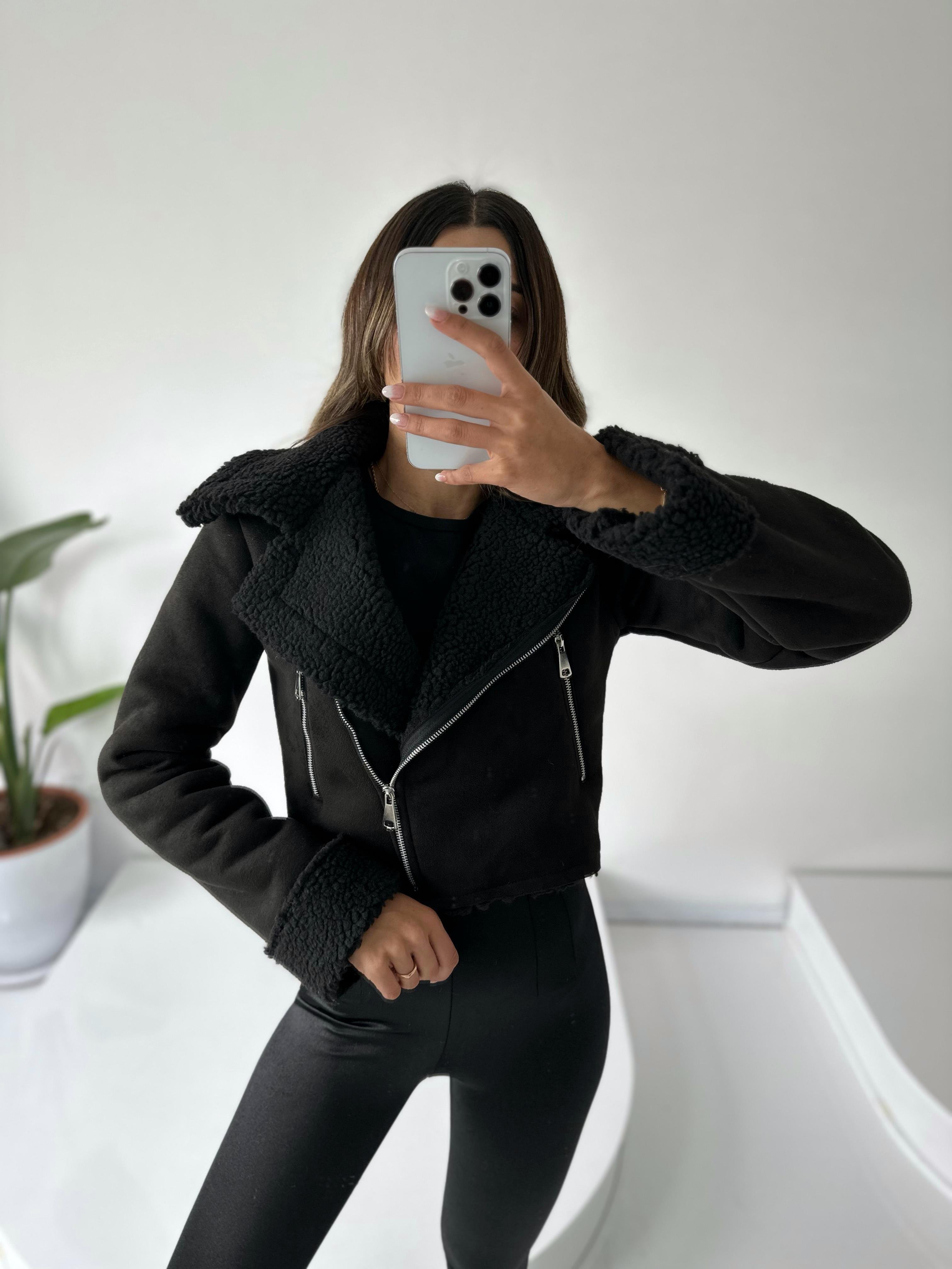 North Siyah İçi Peluş Kürklü Kısa Mont GausMONTGU002059