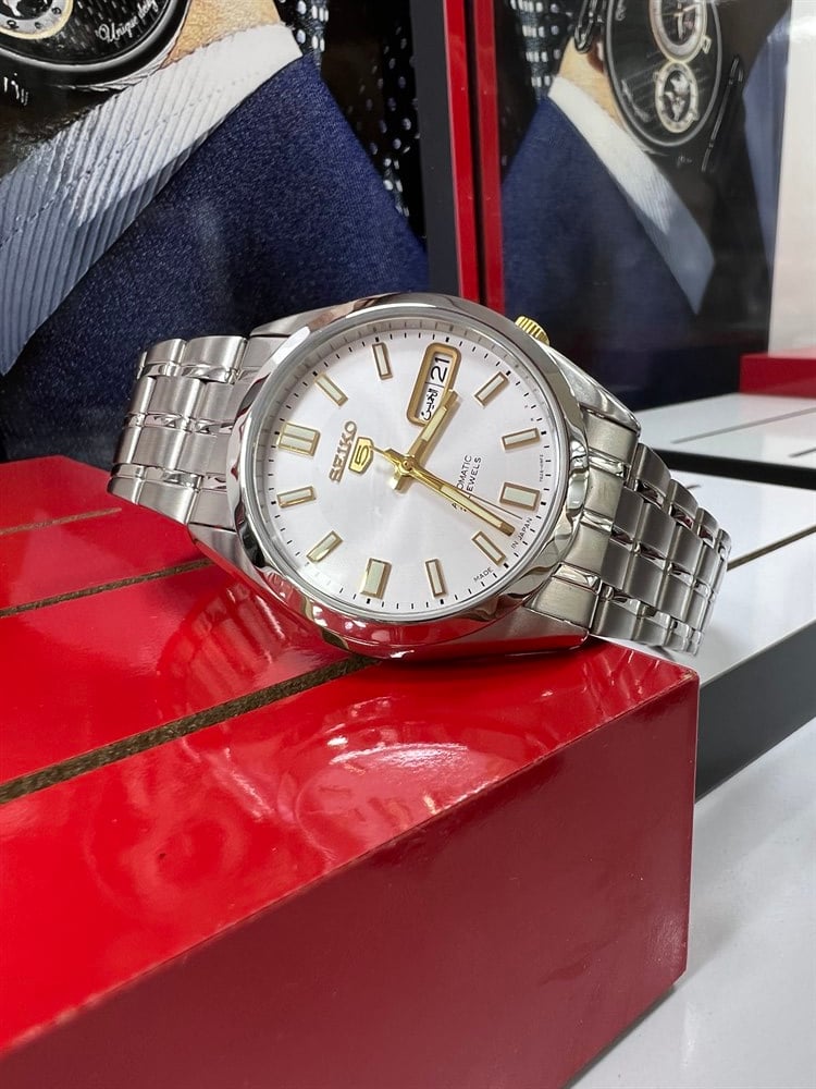 Seiko SNKE81J Erkek Kol Saati