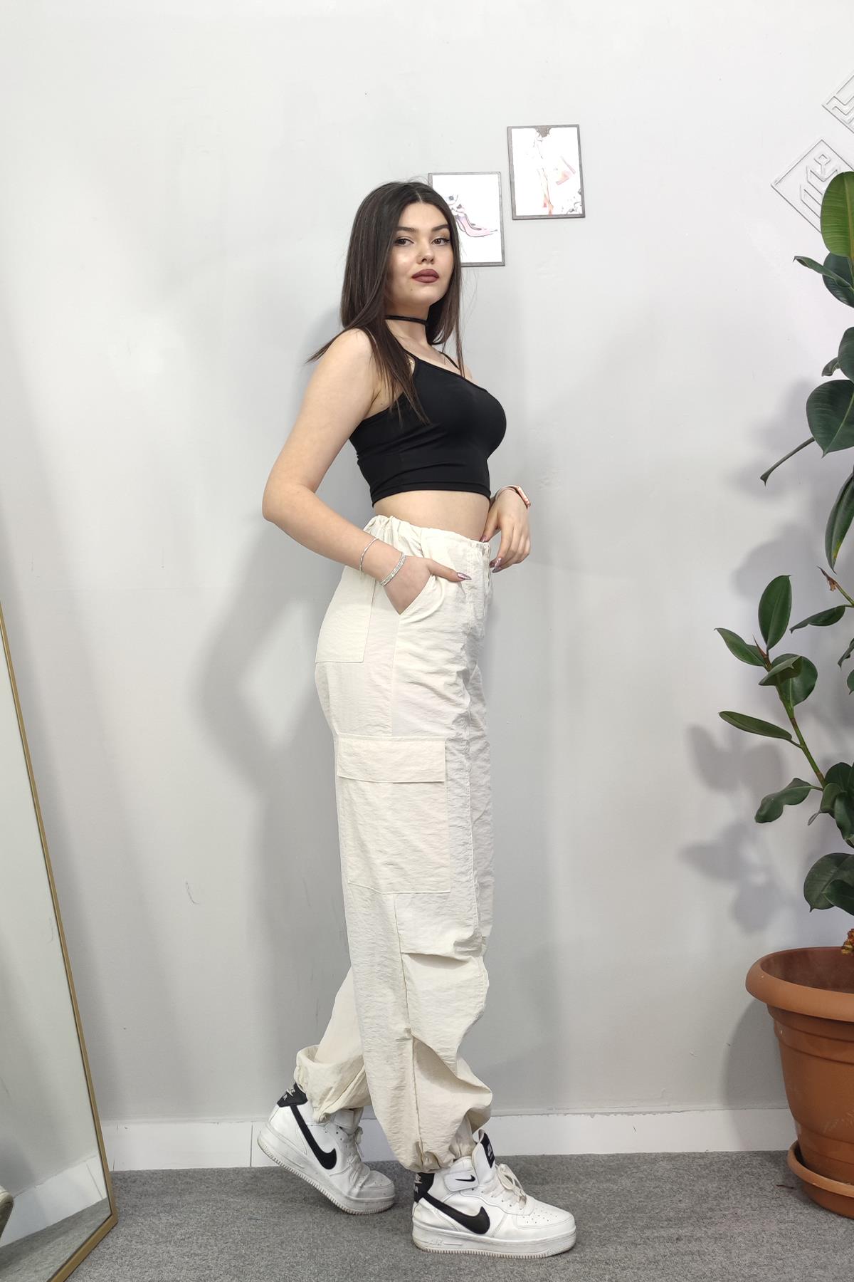 30049 BELİ VE PAÇASI LASTİKLİ PARAŞÜT PANTOLON