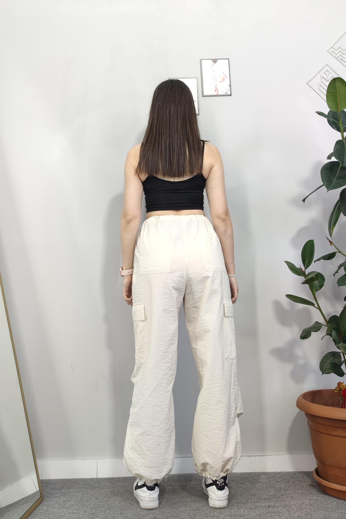 30049 BELİ VE PAÇASI LASTİKLİ PARAŞÜT PANTOLON