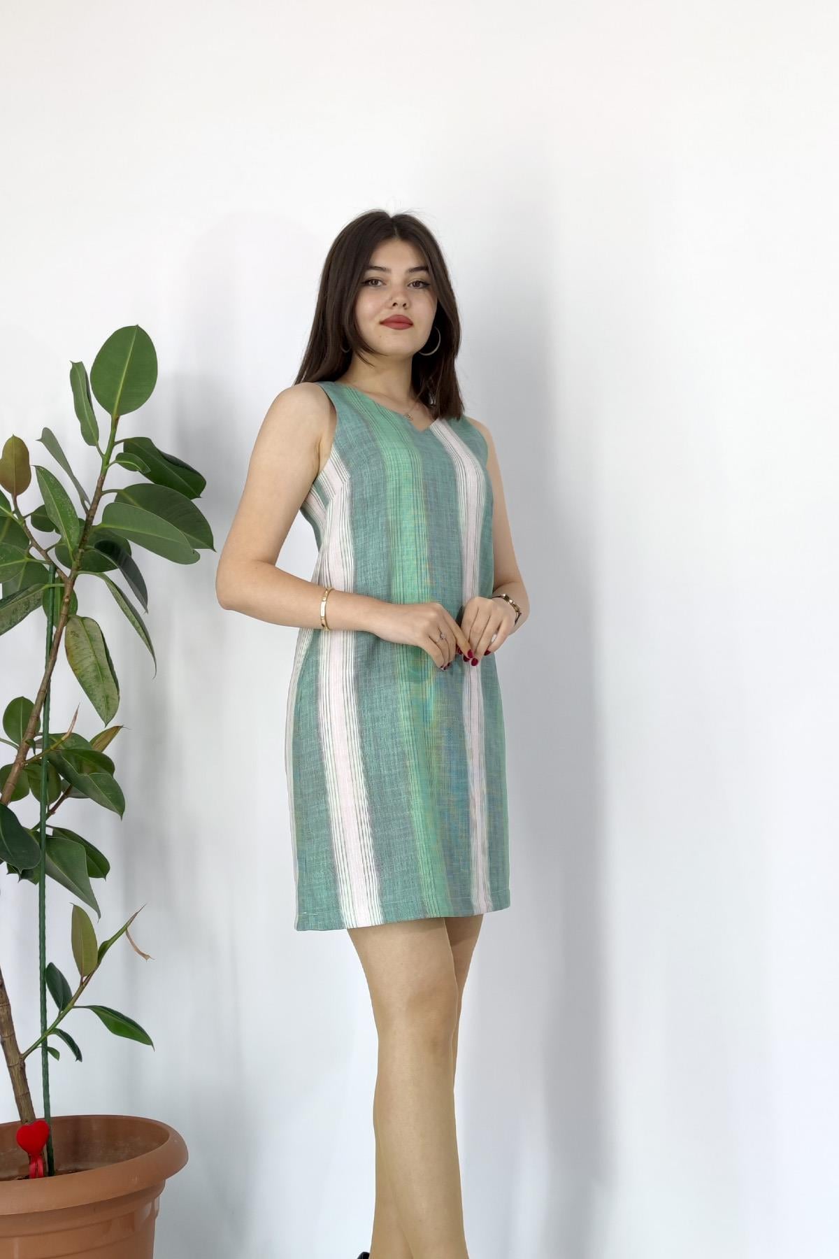 50133 V YAKA  KOLSUZ  ELBİSE