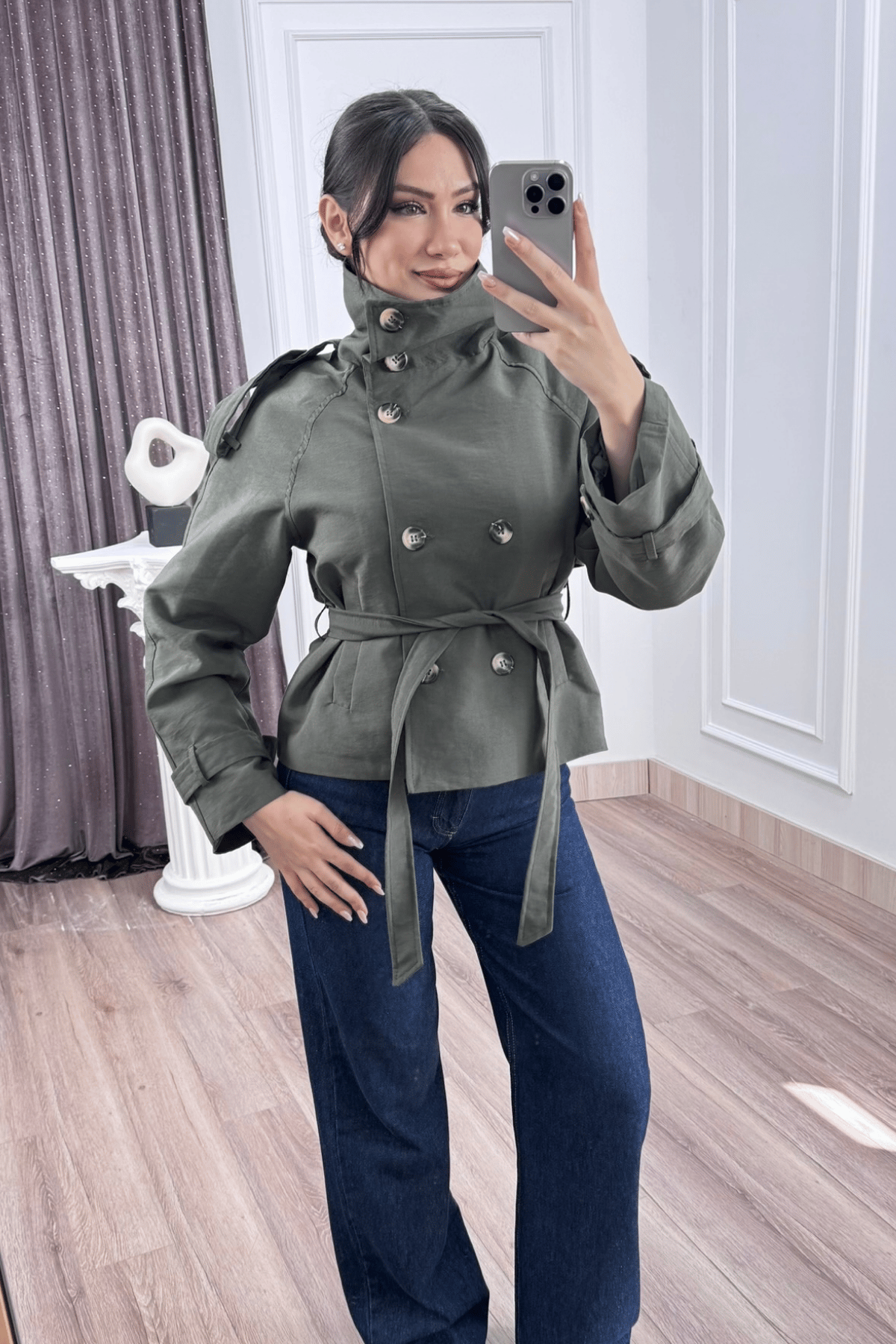 Dik Yaka Reglan Kol Kısa Trençkot – 8646