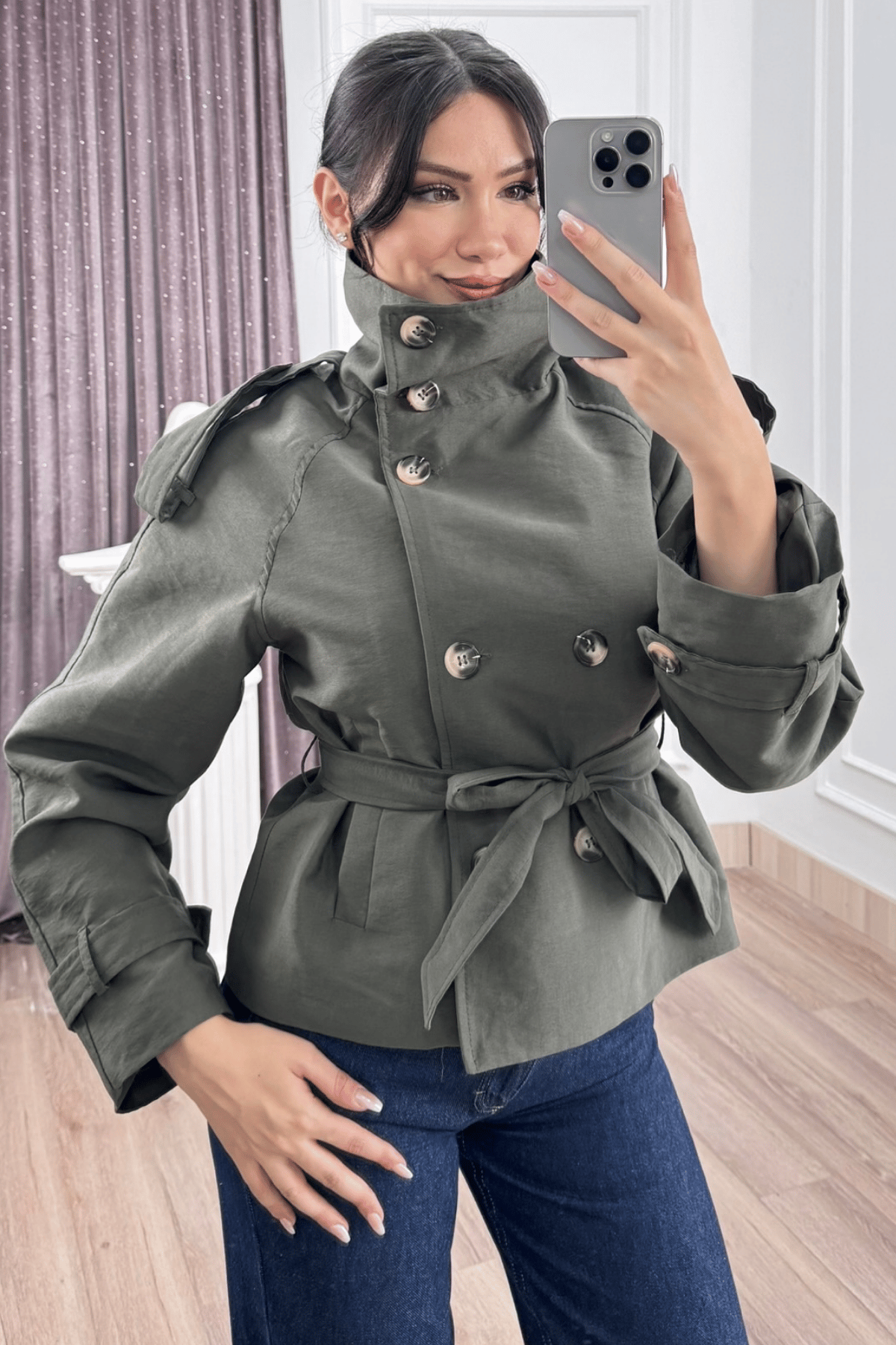 Dik Yaka Reglan Kol Kısa Trençkot – 8646