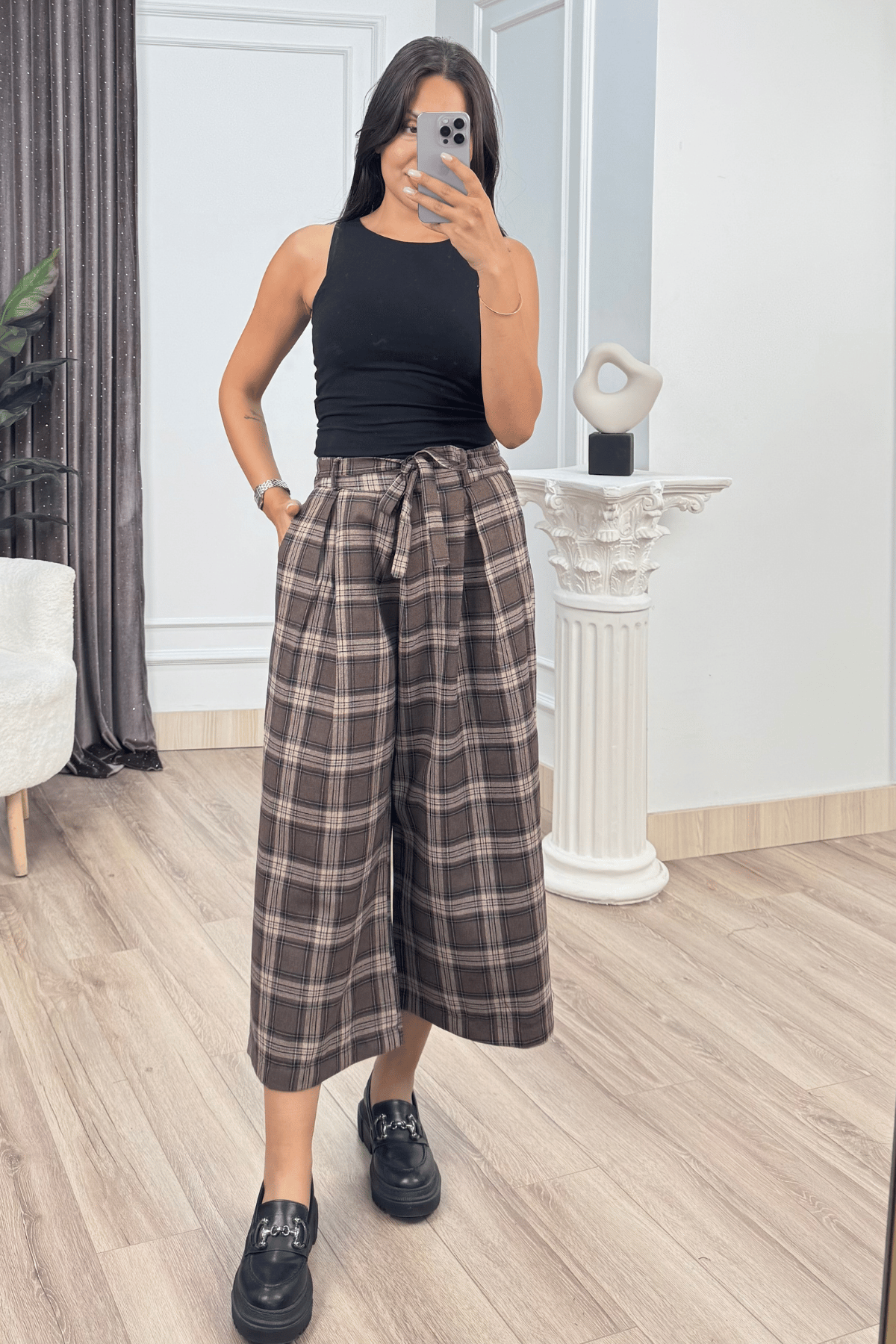 ROVENA – Ekose Desenli Kuşaklı Kısa Pantolon 30435