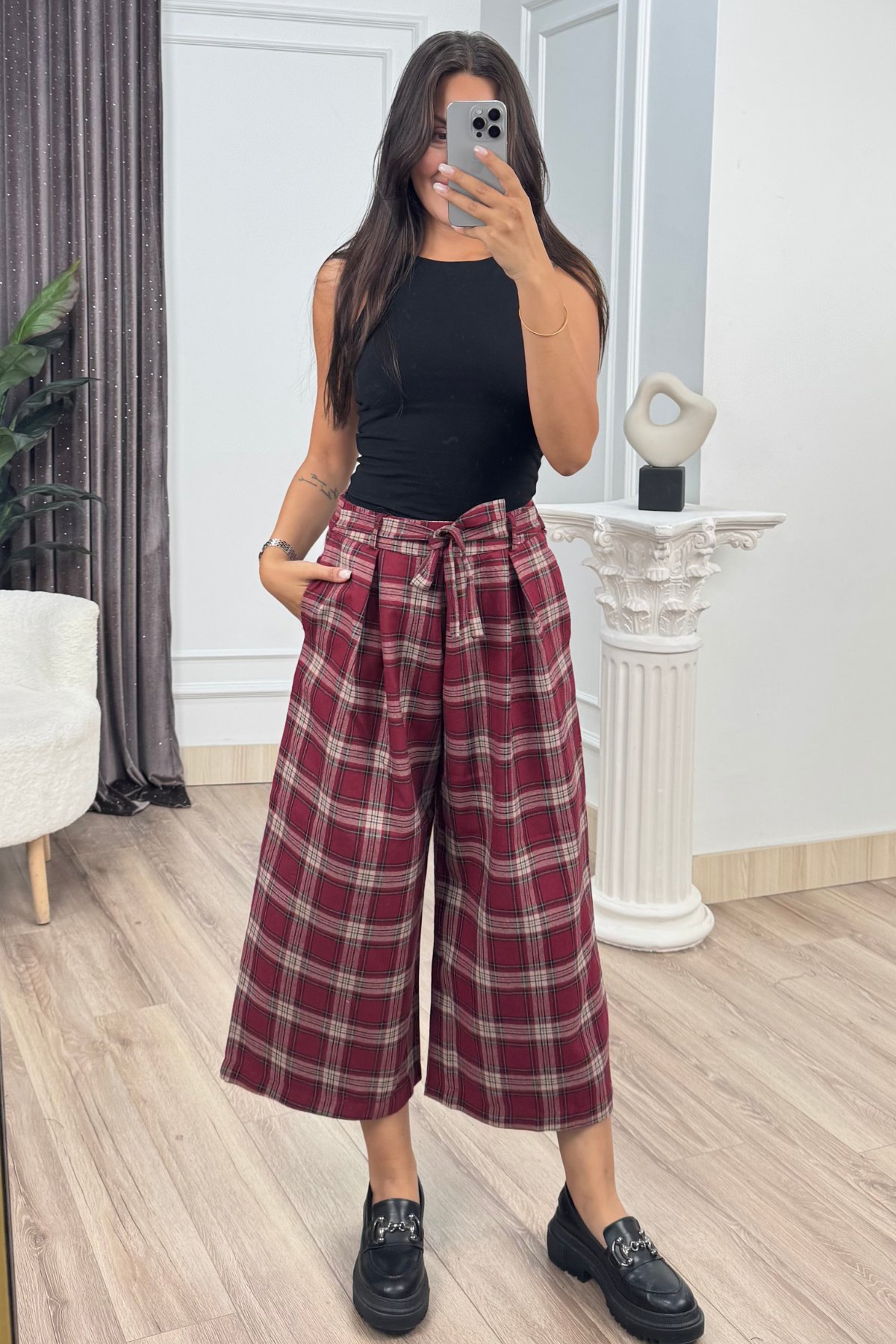 ROVENA – Ekose Desenli Kuşaklı Kısa Pantolon 30435
