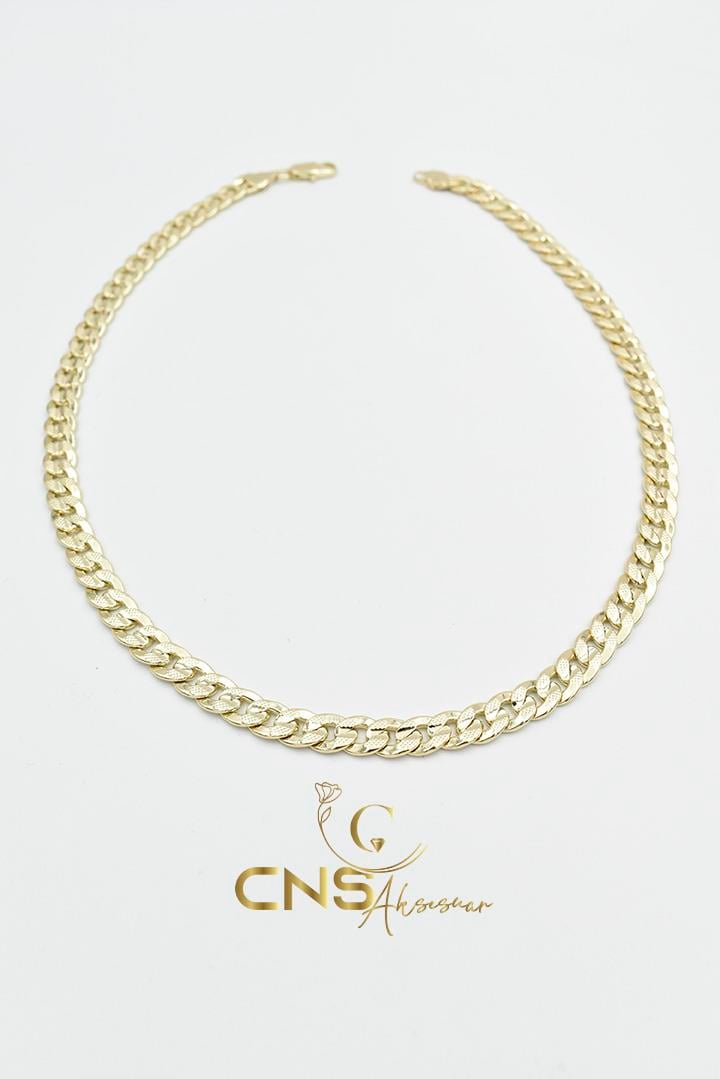 Retro Model İşlemeli Kolye