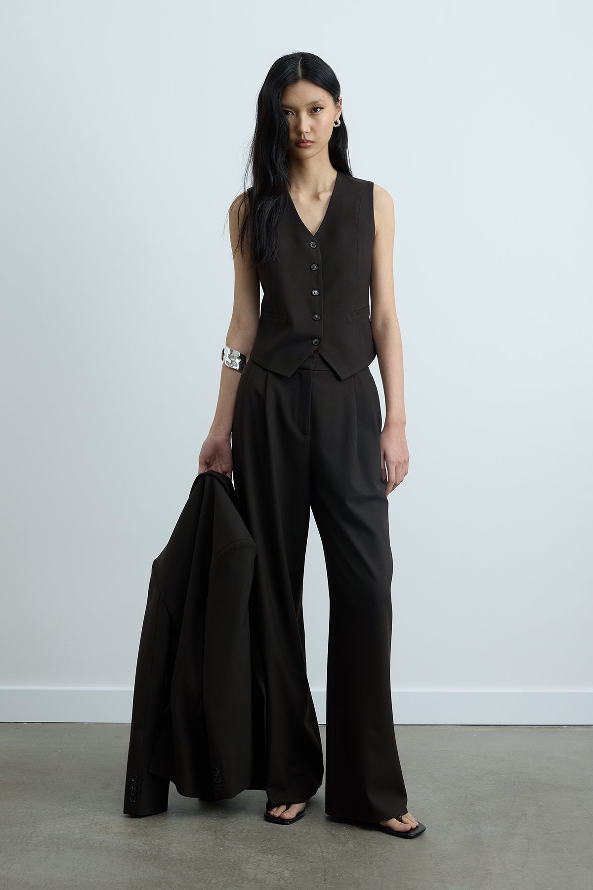 Janet Vest With Button