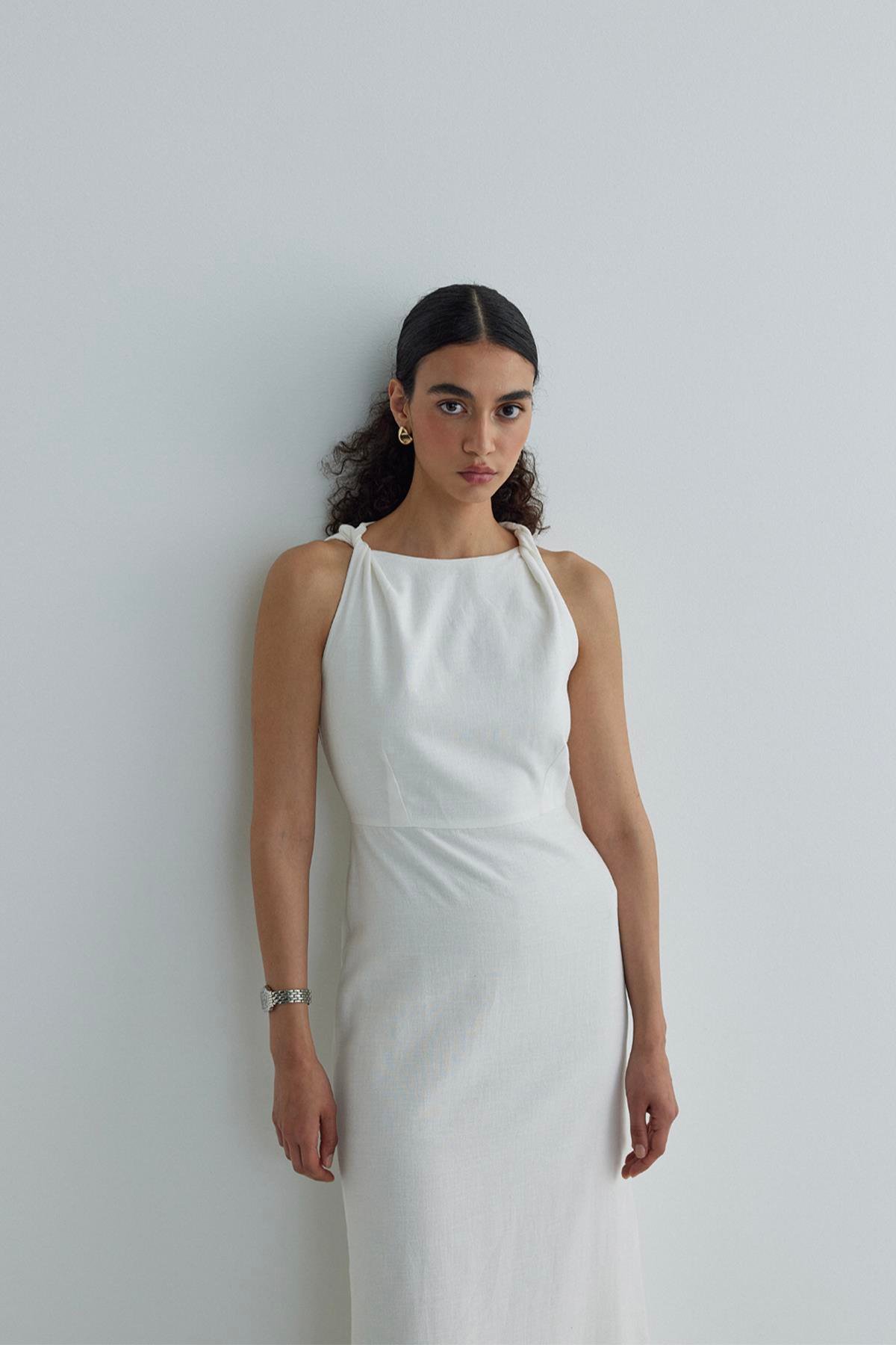 Beyaz Breeze Omuzu Düğümlü Elbise