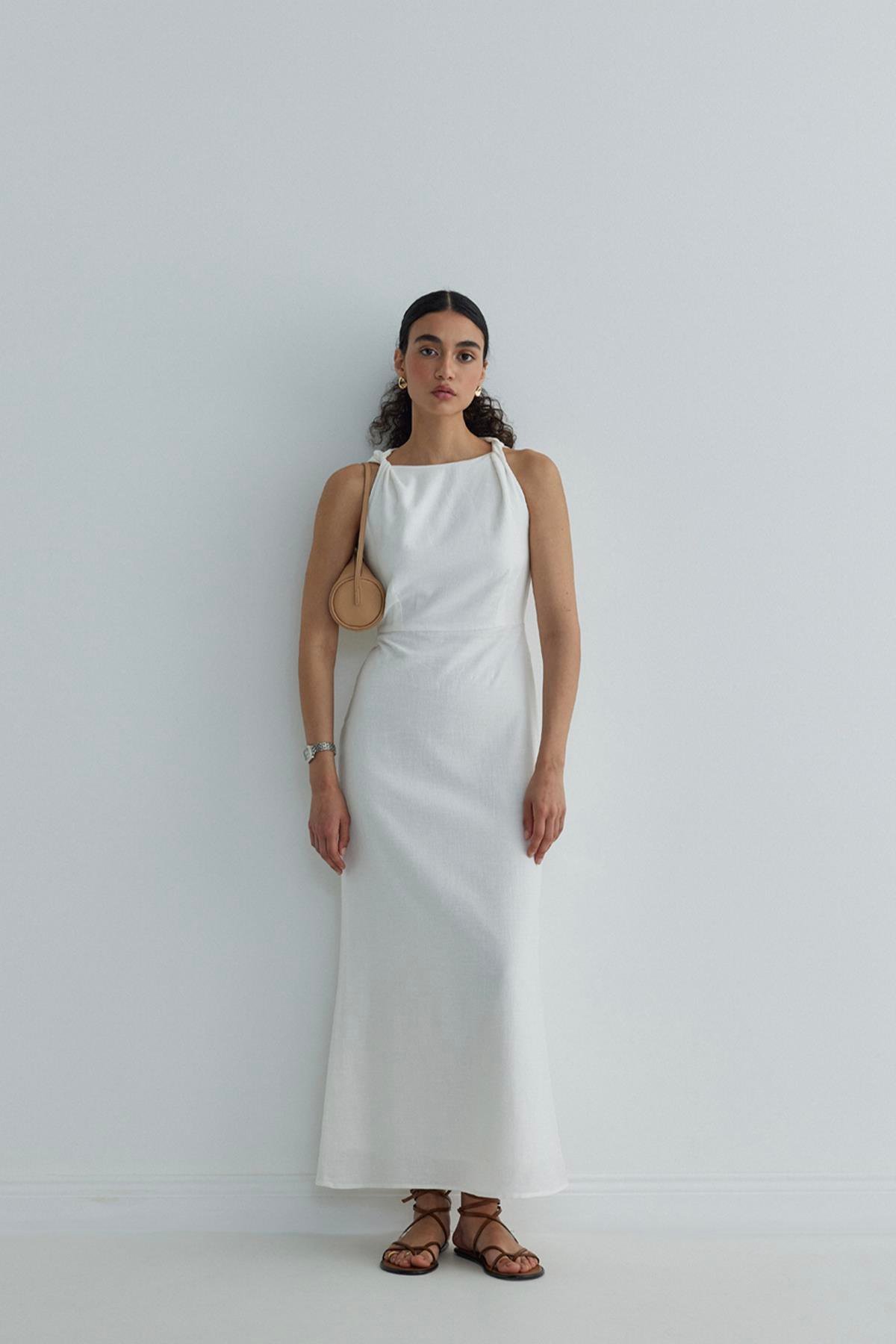 Beyaz Breeze Omuzu Düğümlü Elbise