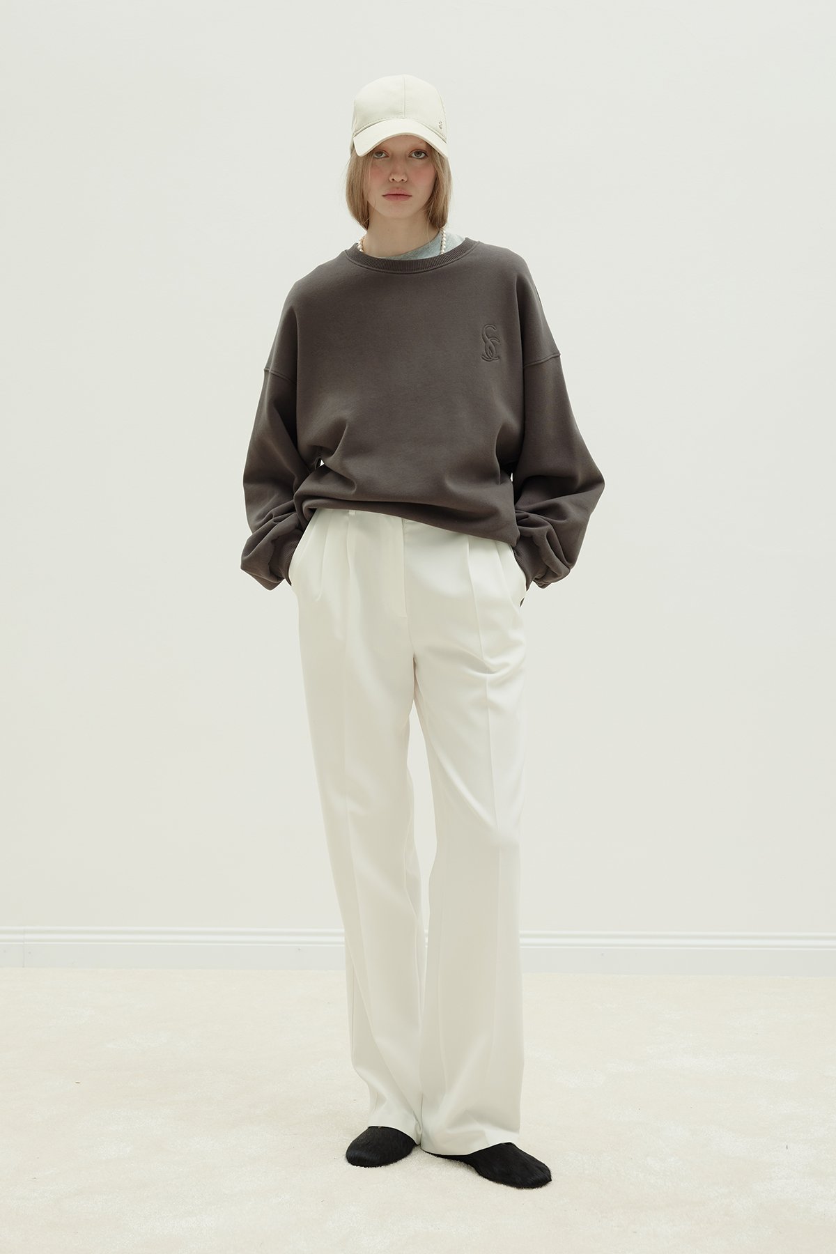 Beyaz Dalie Pileli Pantolon