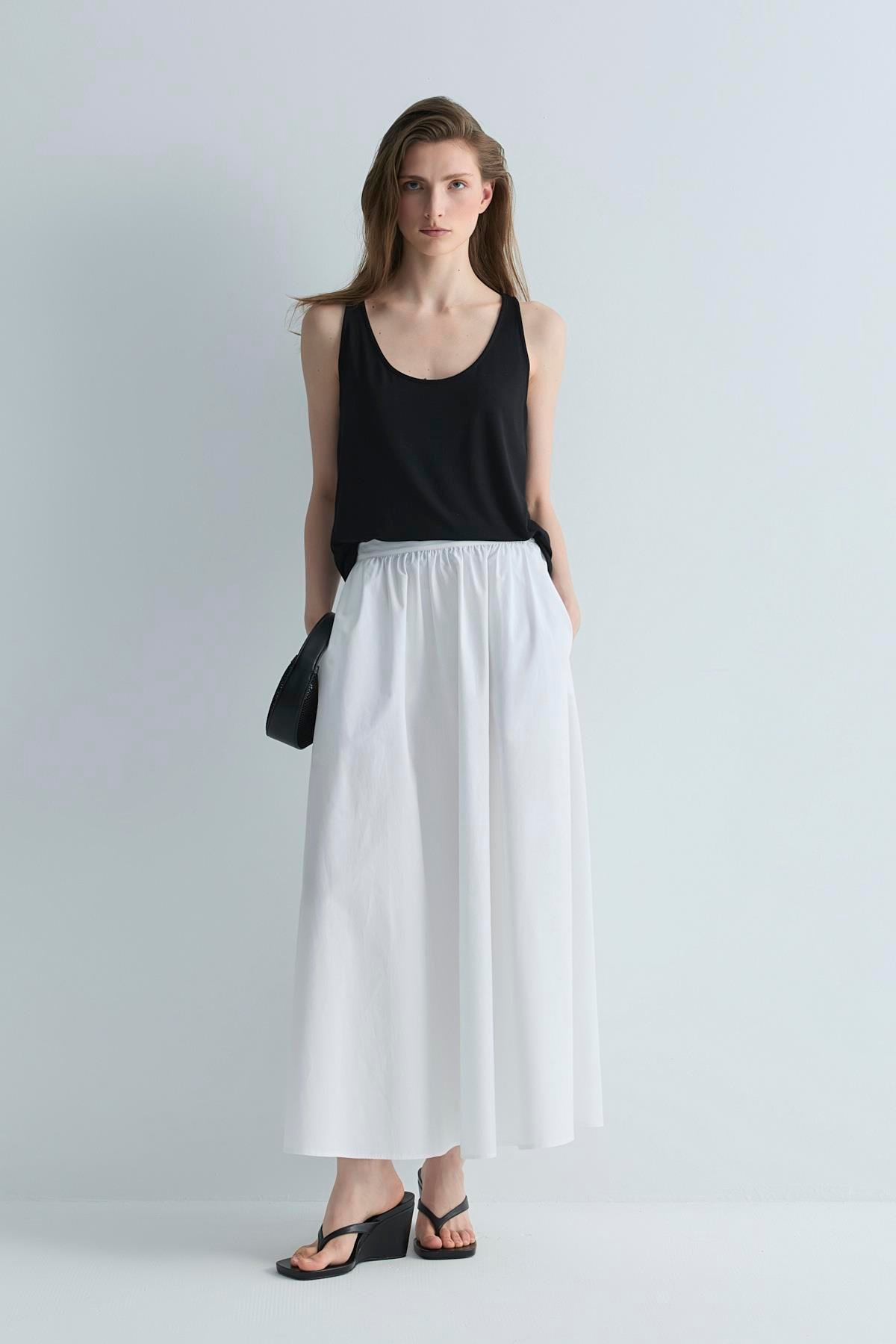 Beyaz Lara Kloş Etek