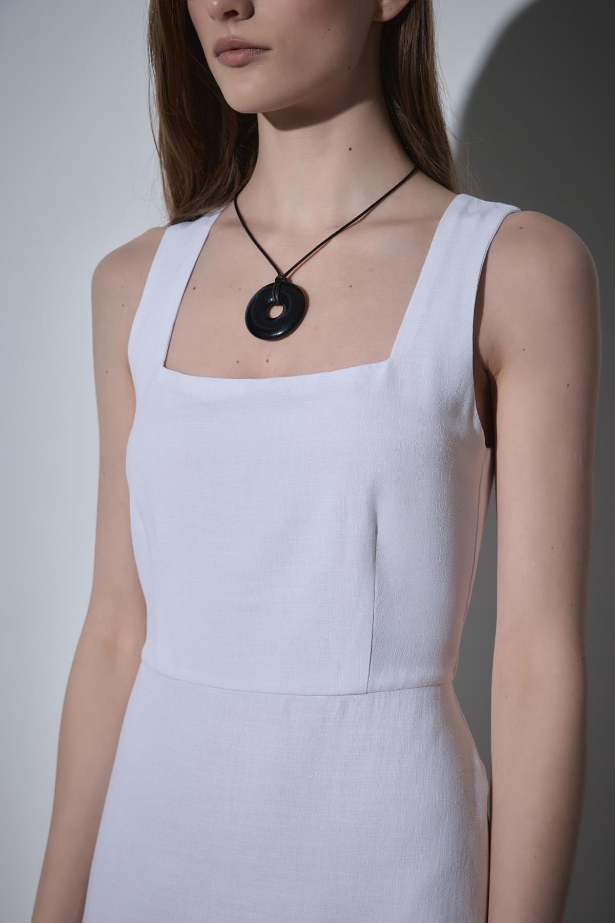 Beyaz Monik Kare Yaka Keten Elbise