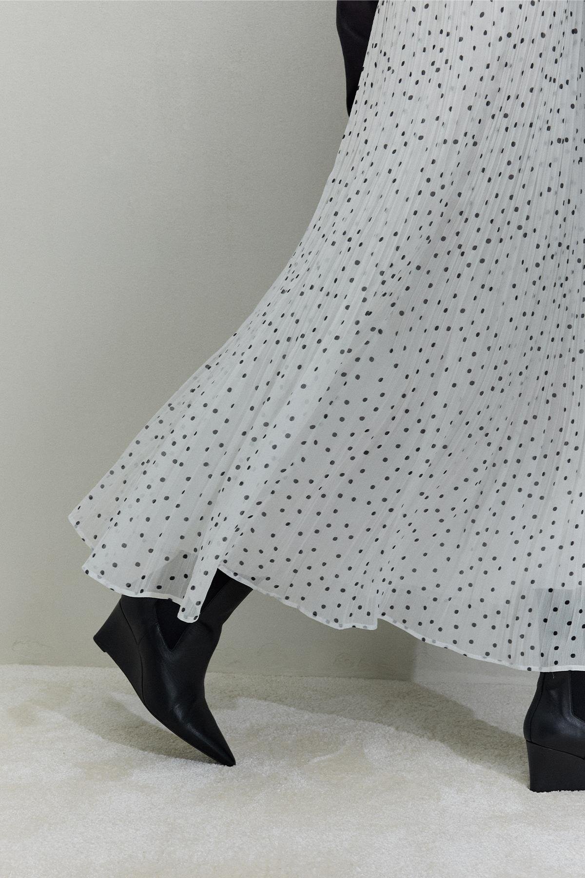 Beyaz Peri Puantiyeli Piliseli Etek