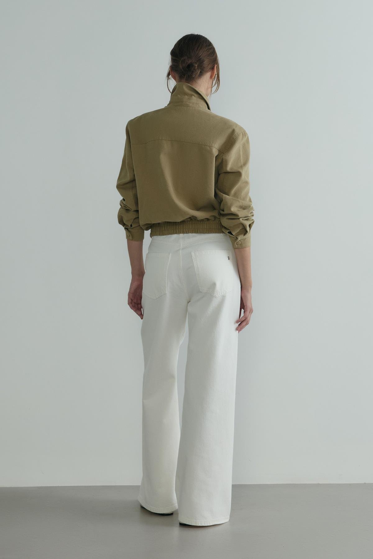 Beyaz Roe Wide Leg Jean