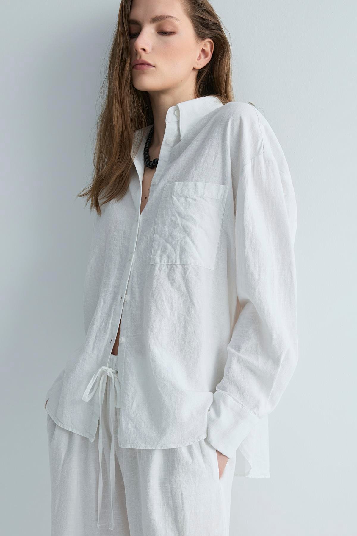 Beyaz Serin Oversize Keten Gömlek