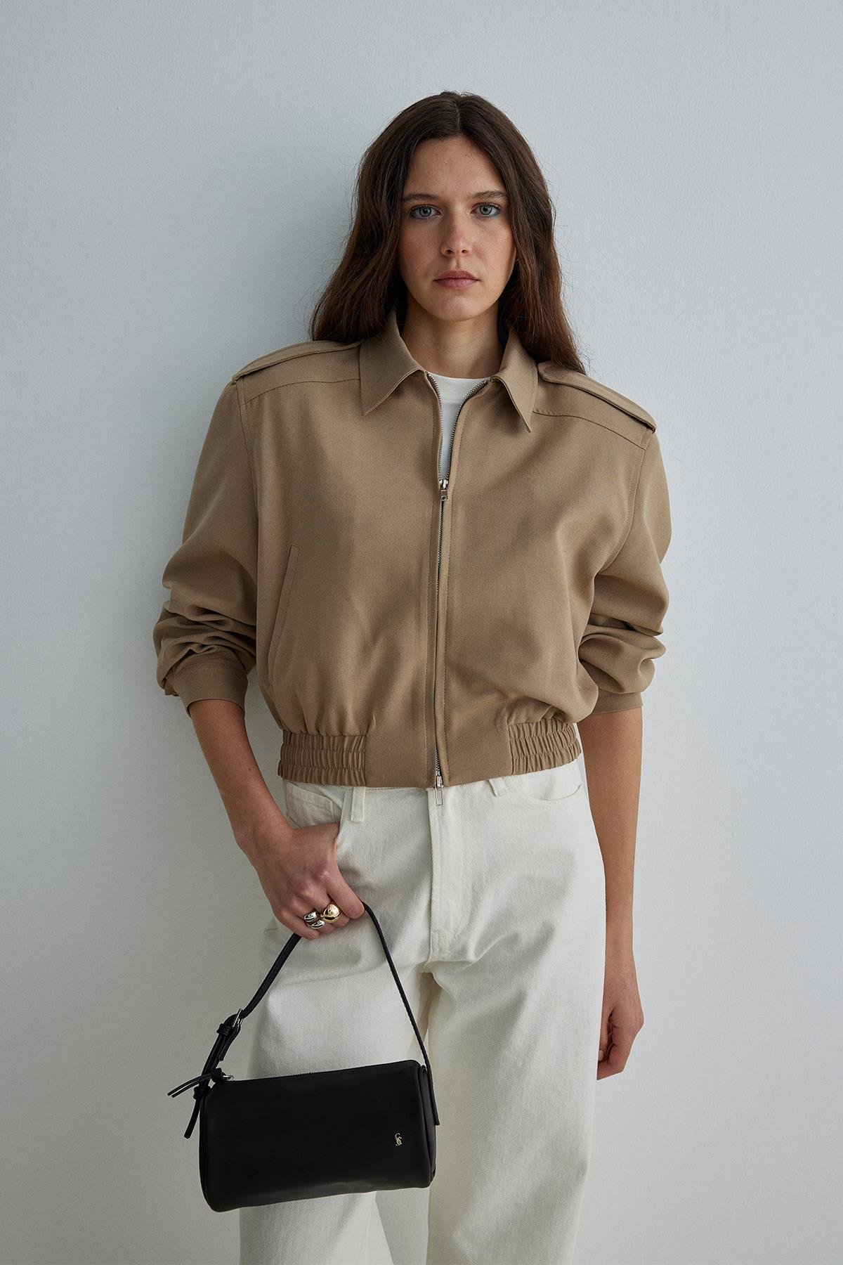 Camel Cooper Crop Bomber Ceket