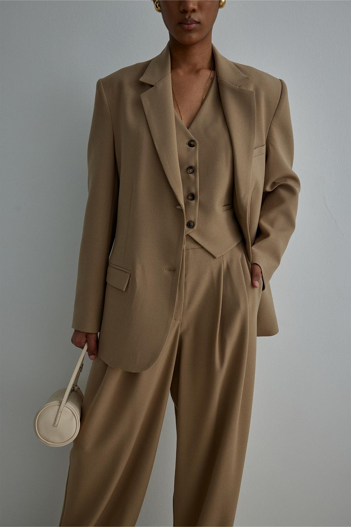 Camel Mina Wide-Leg Trousers with Pleats