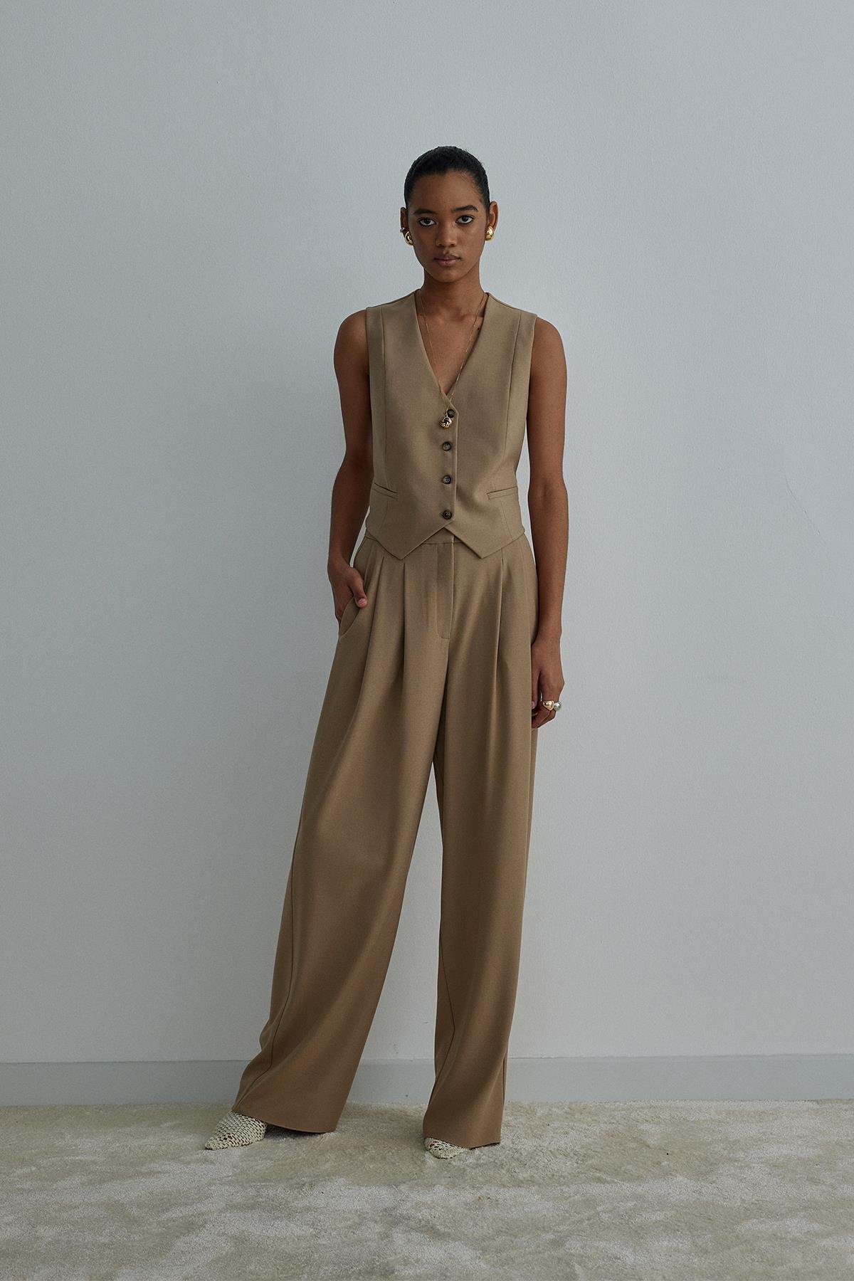 Camel Mina Cropped Vest with Buttons