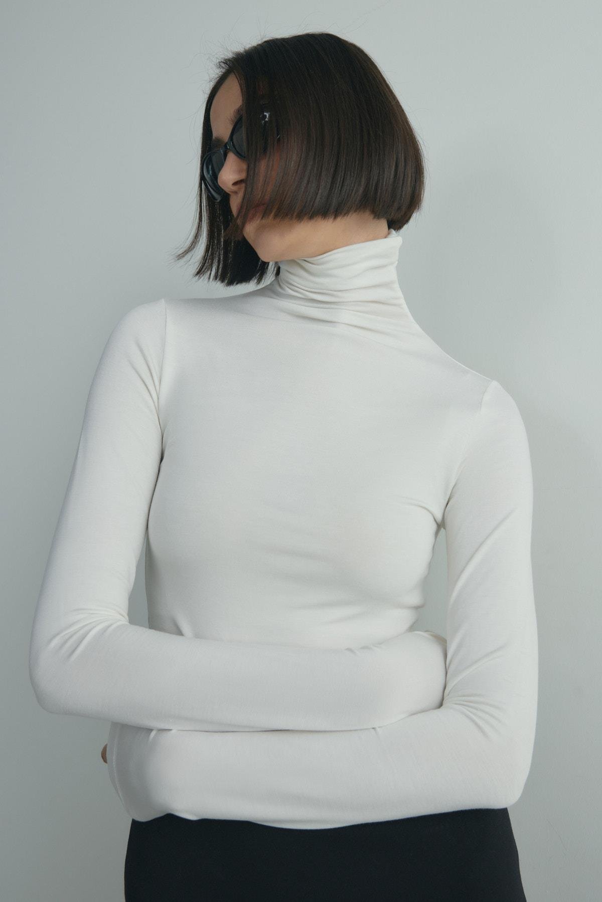 Ekru Boğazlı Tensel Body