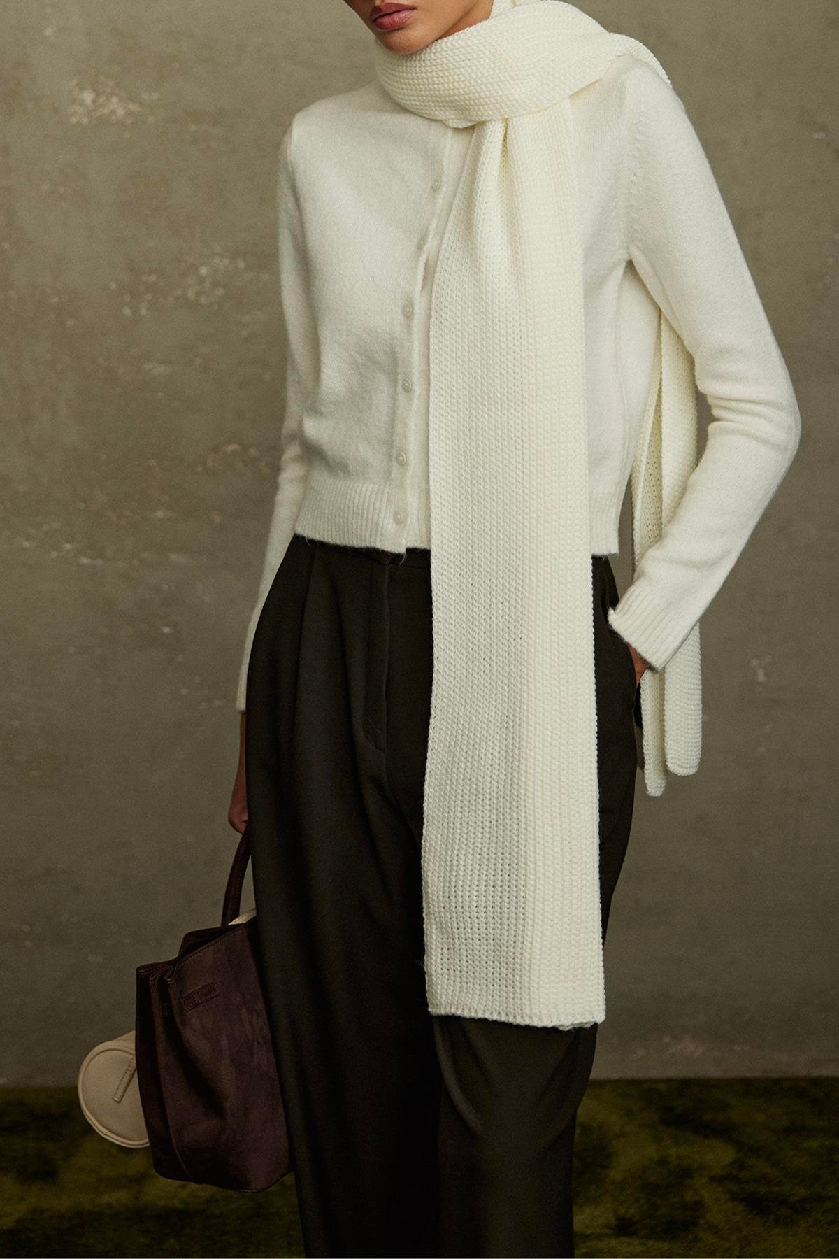 Ekru Düz Örgülü Triko Atkı