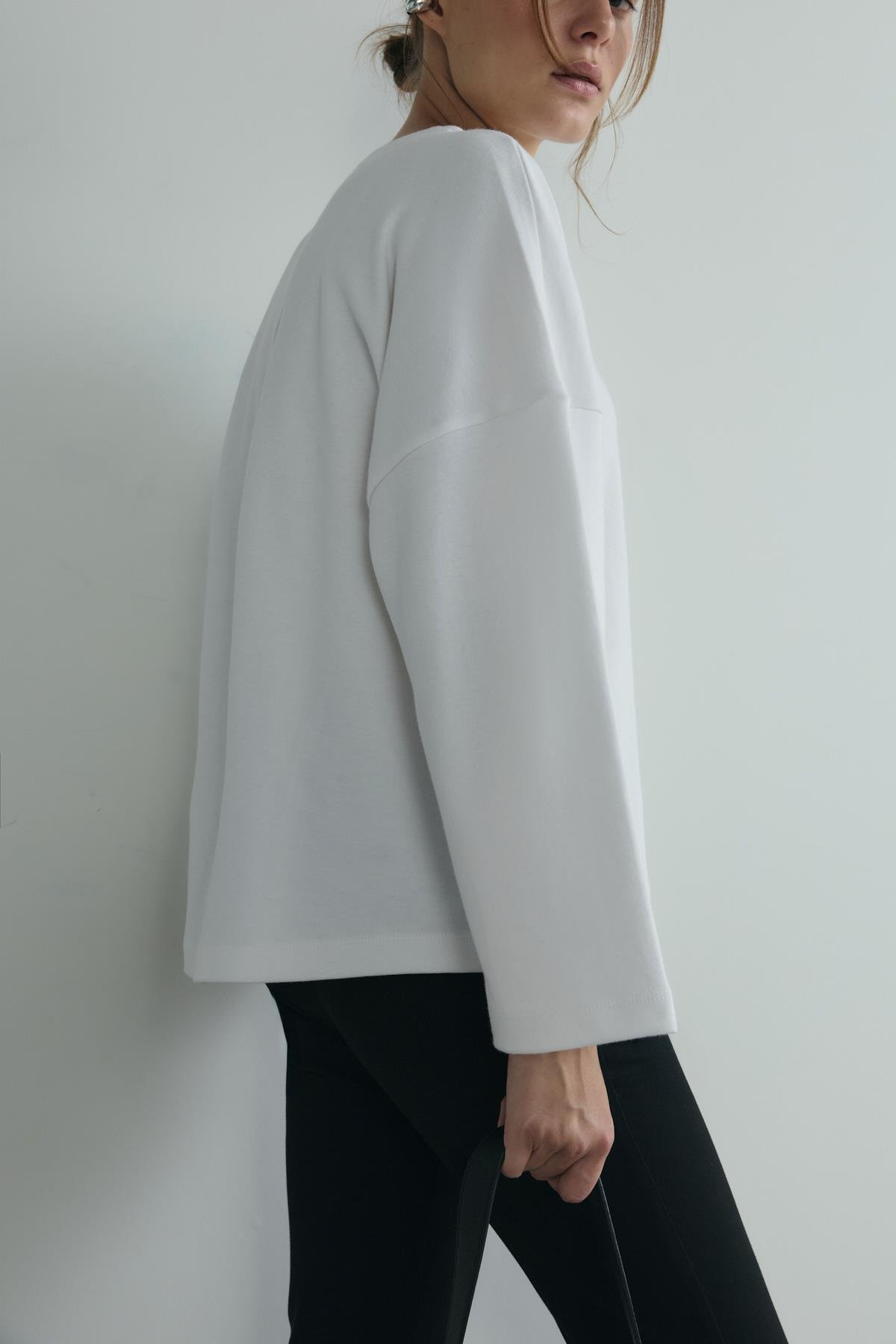 Ekru Katie Uzun Kollu Oversize Tişört