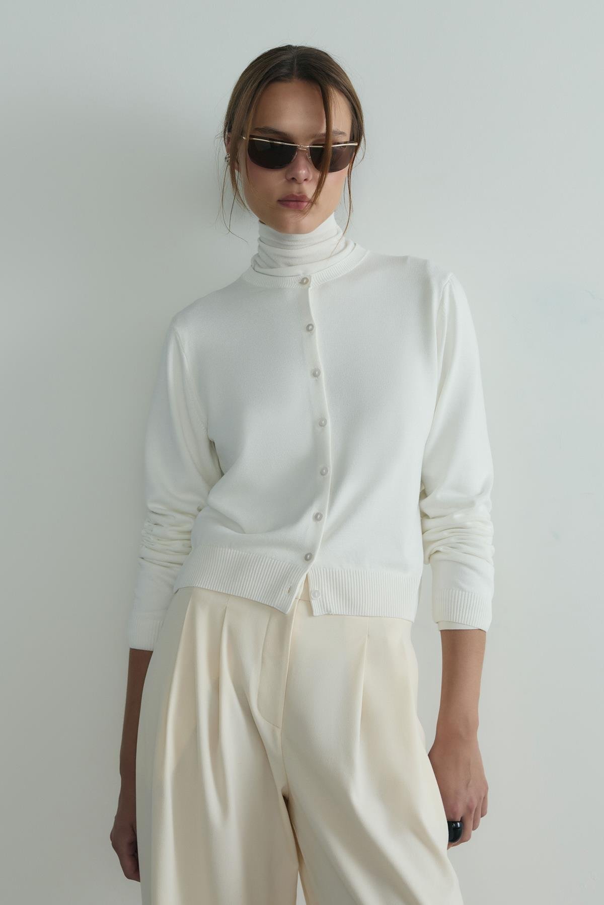 Ekru Lea Triko Hırka