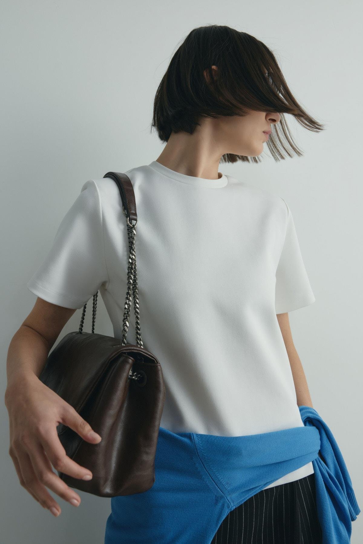 Ekru Nolan Vatkalı Tişört