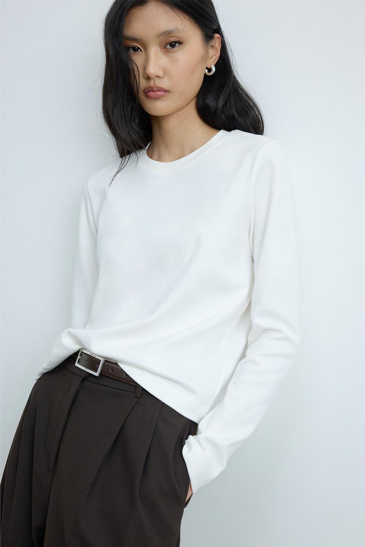 Rumi Basic Long-Sleeve T-shirt