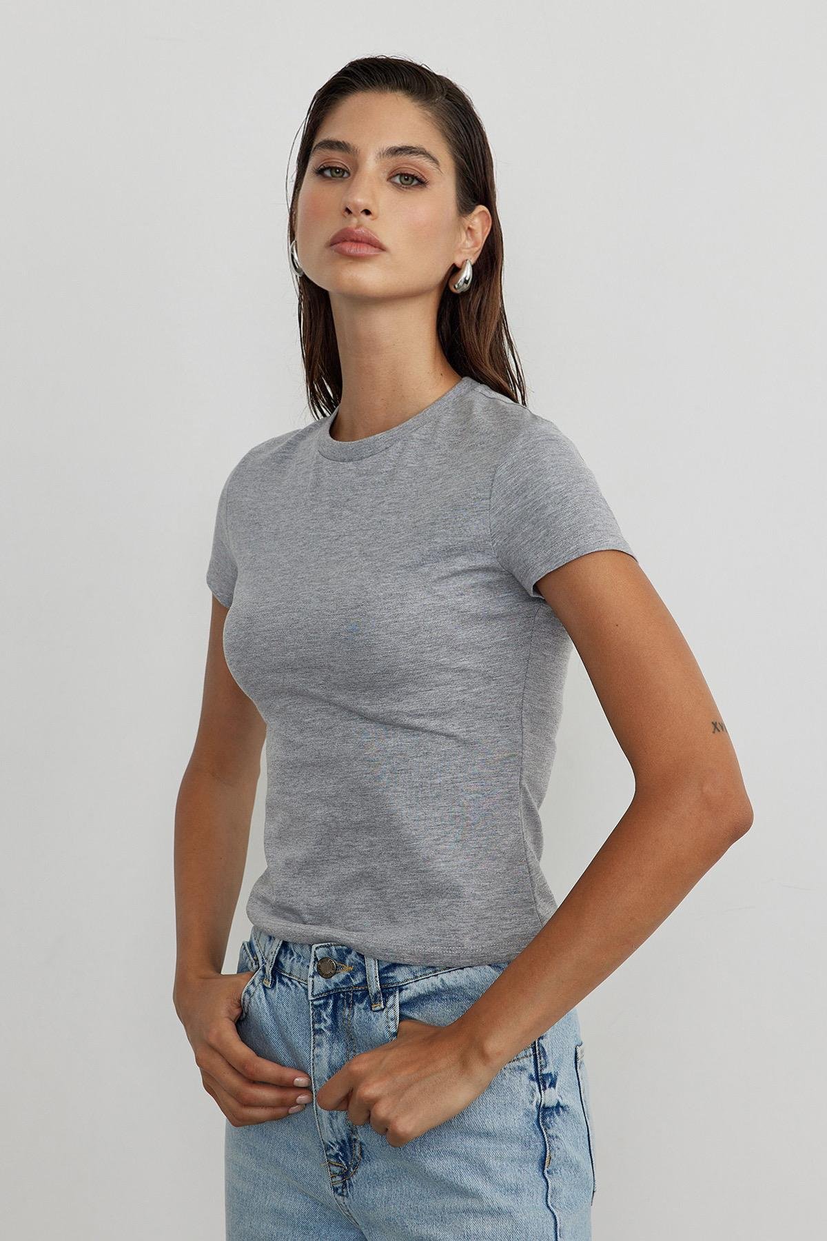 Gri Basic Pamuklu Tişört