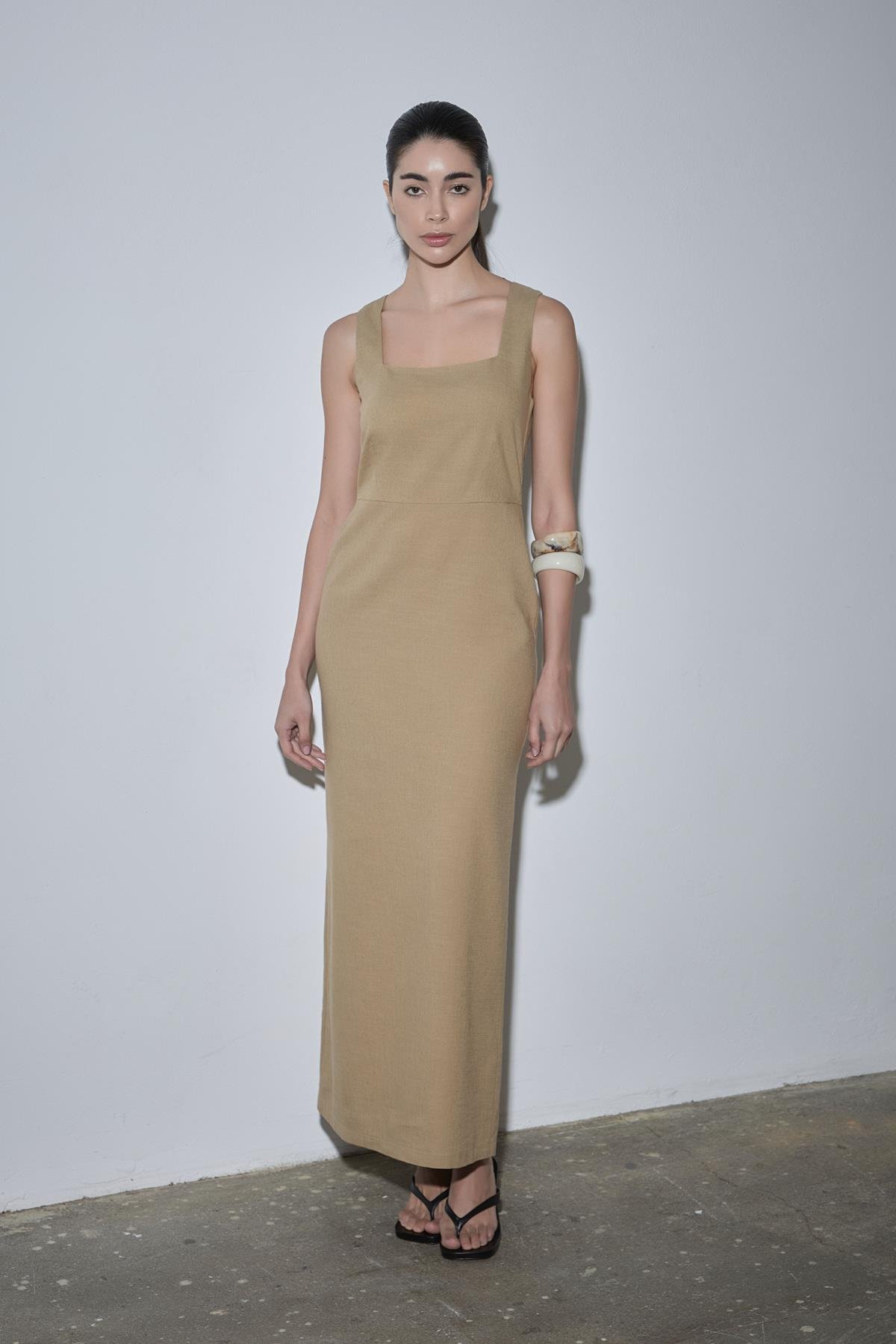 Ihlamur Yeşili Monik Kare Yaka Keten Elbise