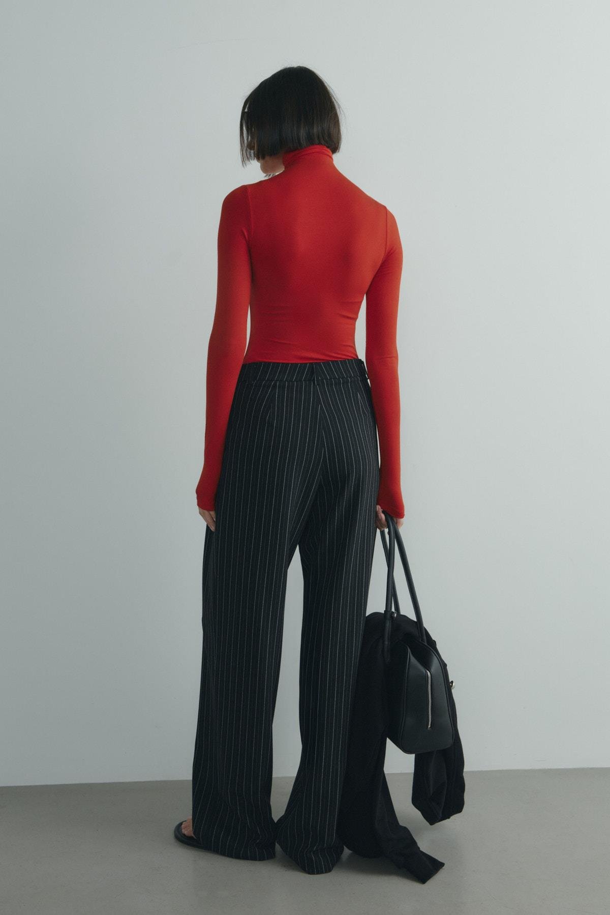 Kırmızı Boğazlı Tensel Body