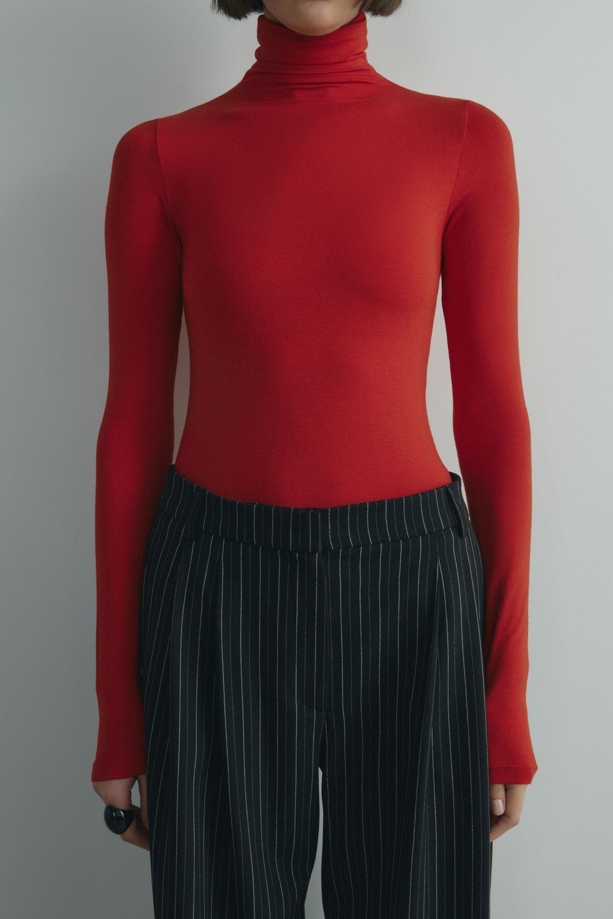 Kırmızı Boğazlı Tensel Body