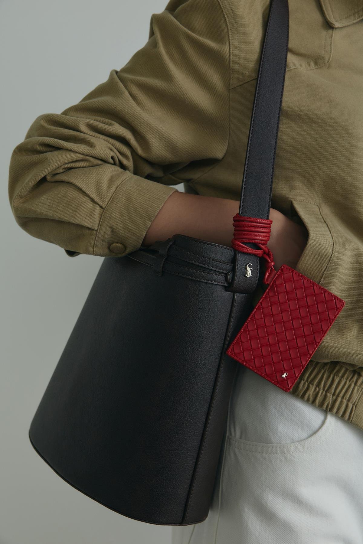 Kırmızı Lue Aynalı Kartlık