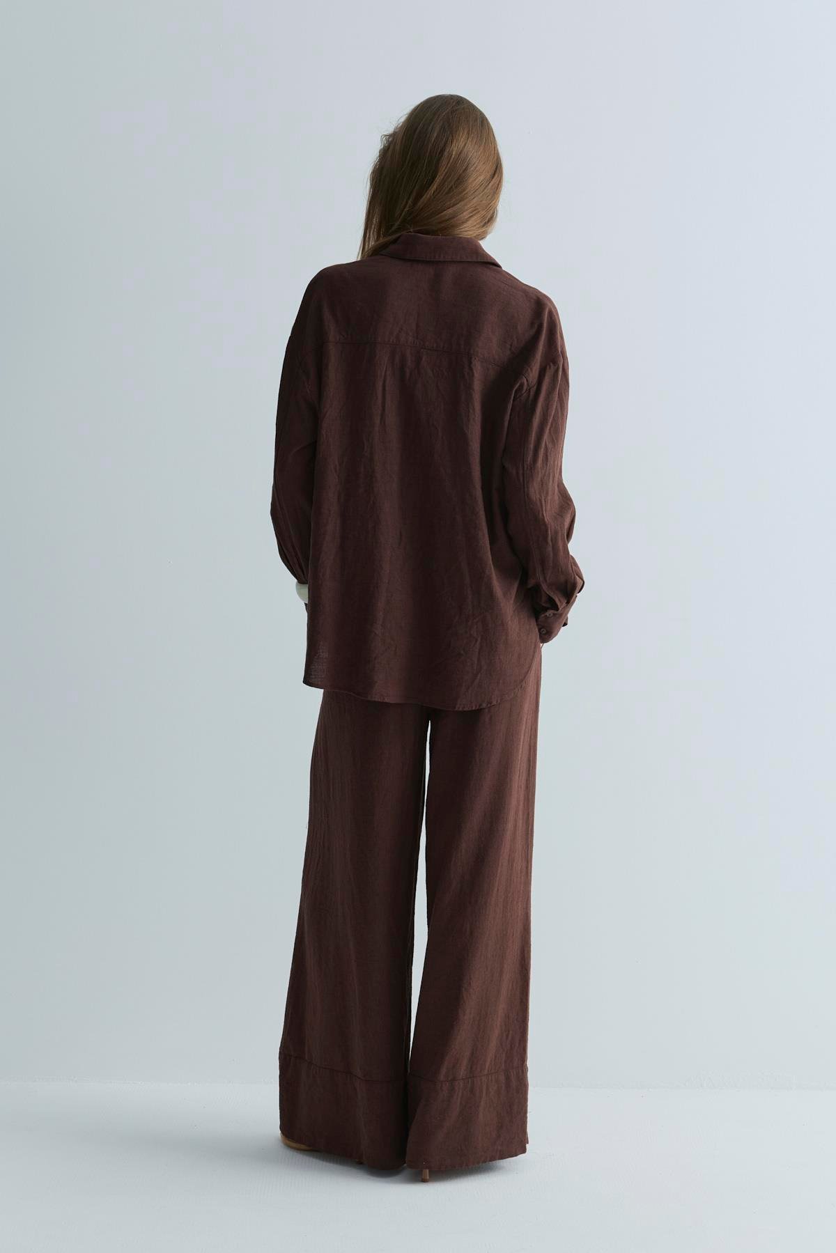 Koyu Kahve Serin Oversize Keten Gömlek