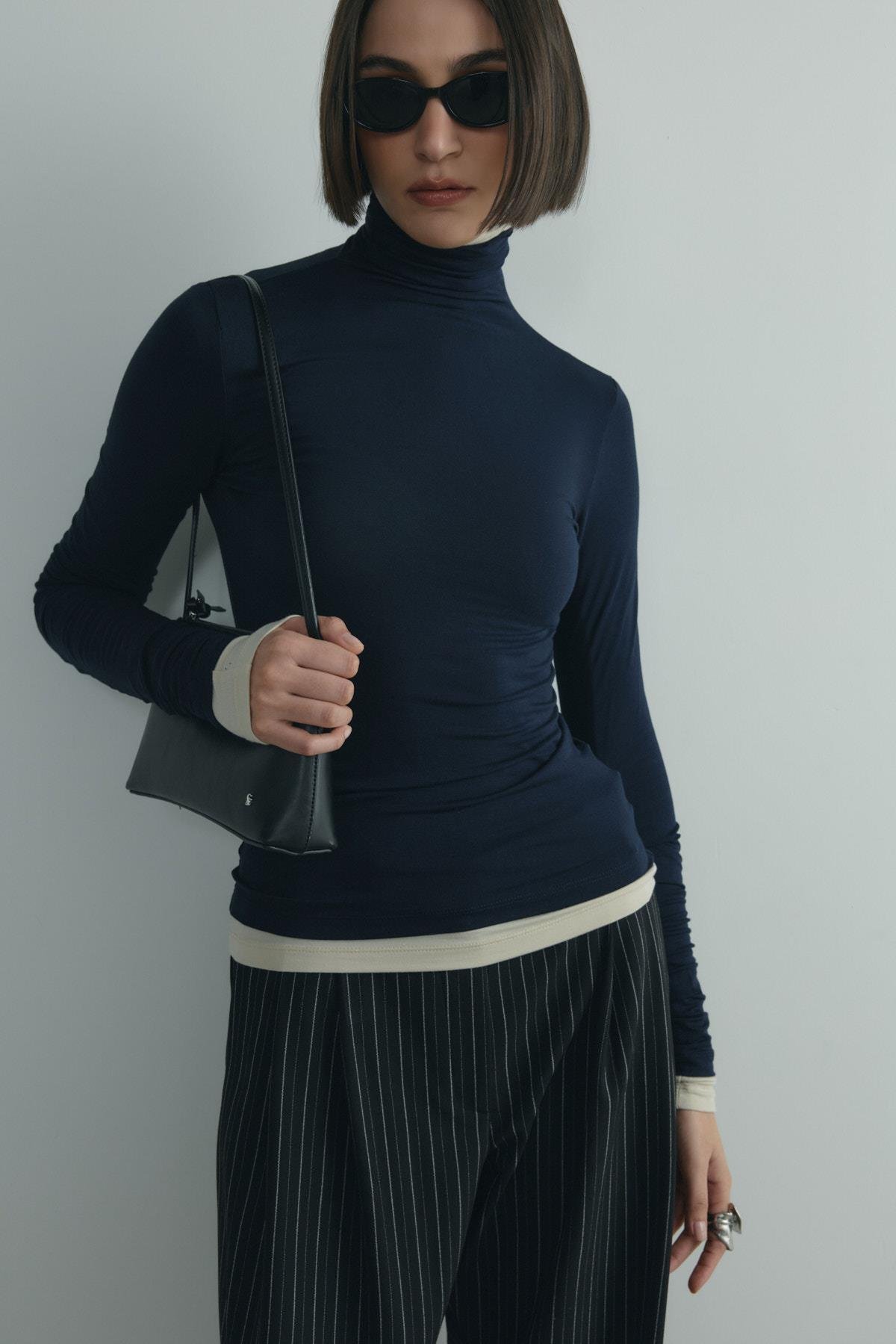 Lacivert Boğazlı Tensel Body