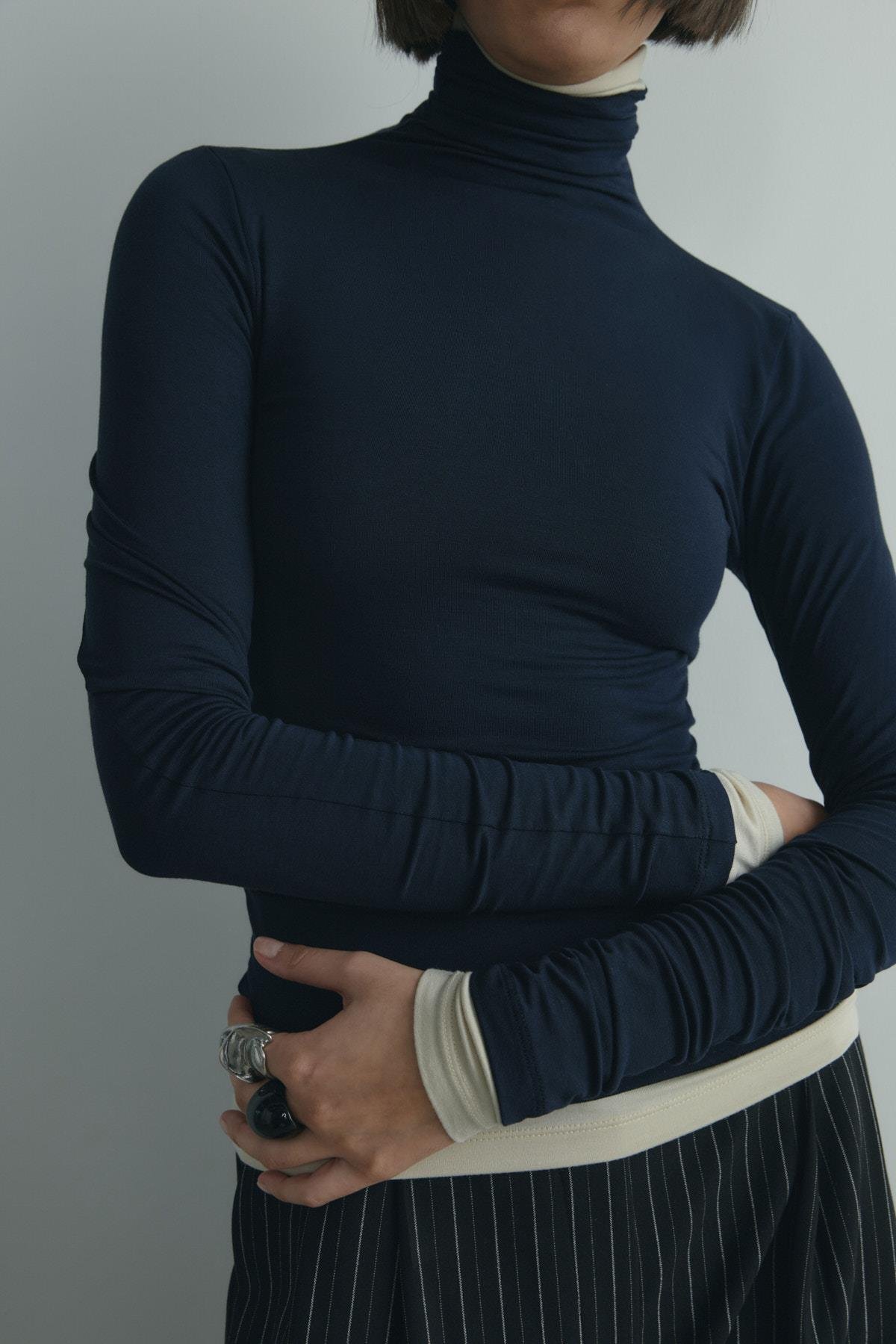 Lacivert Boğazlı Tensel Body