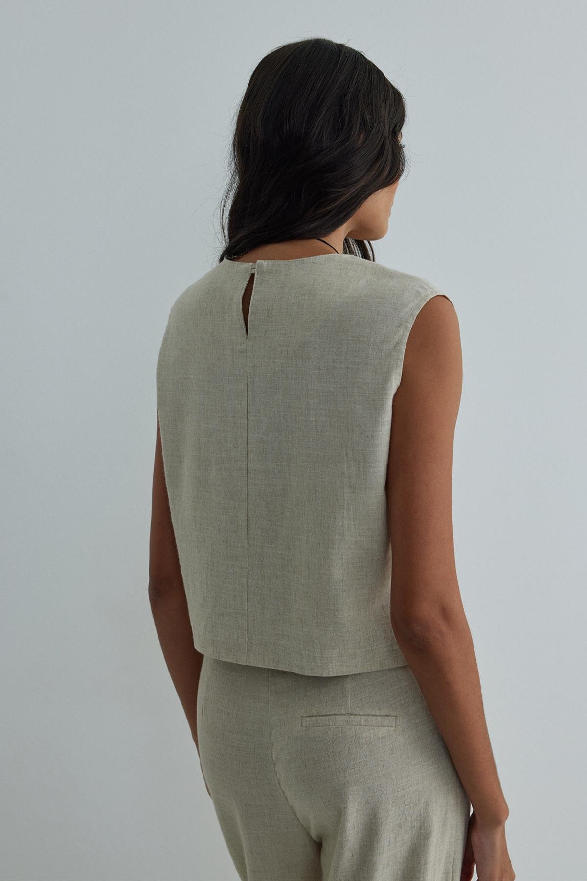 Natürel Lavin Sıfır Kol Keten Bluz