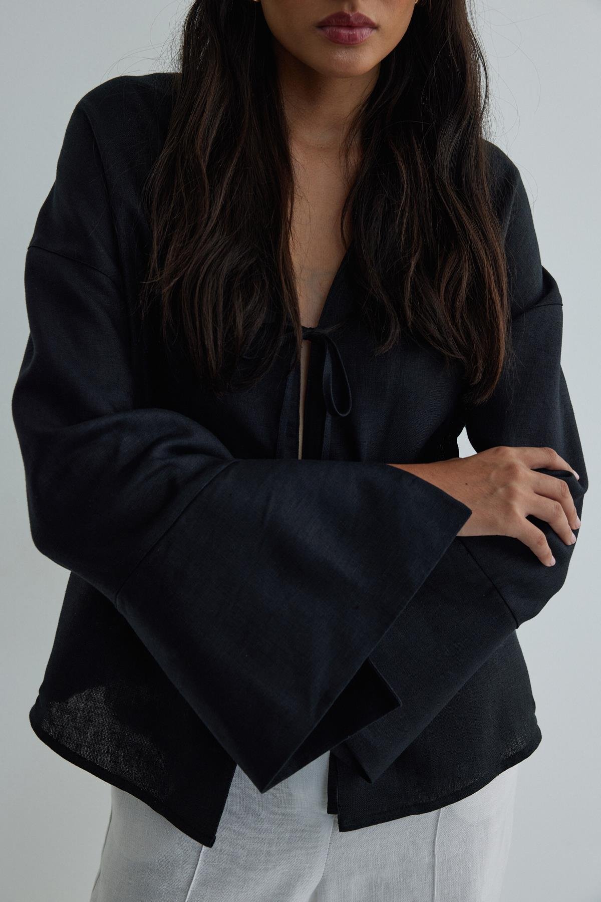 Siyah %100 Keten Minnie Bağlamalı Bluz